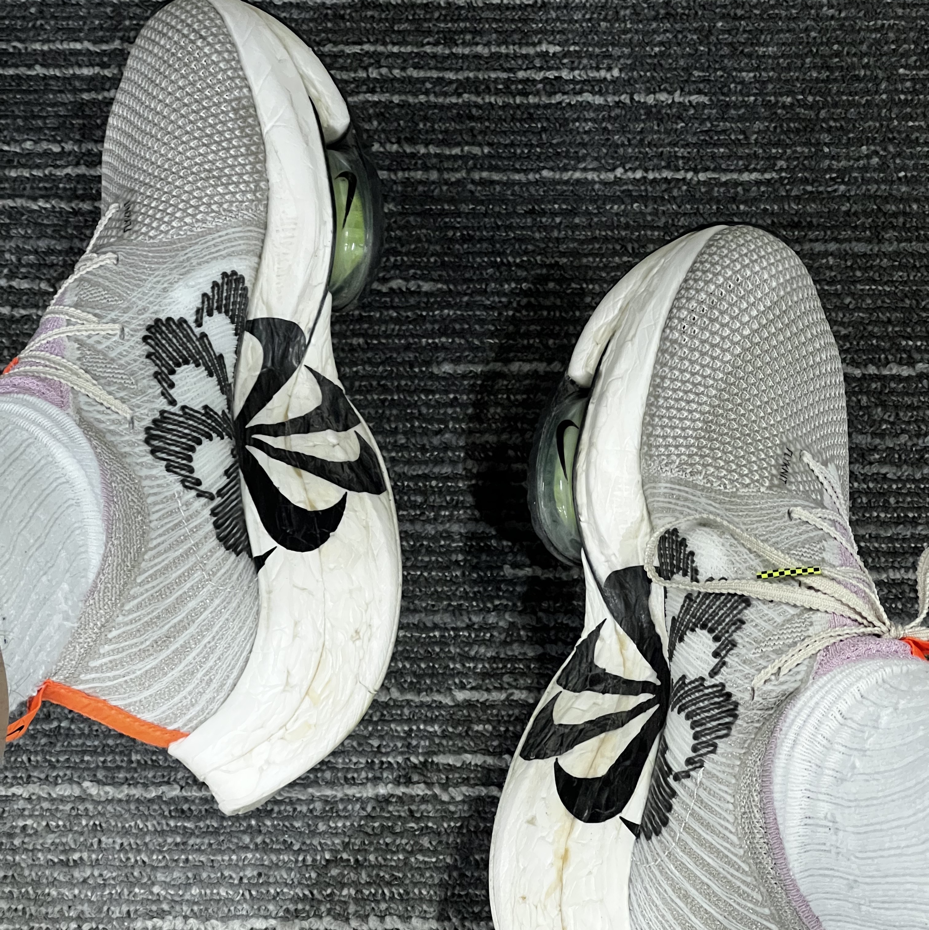 Nike Air Zoom Alphafly Next Nature Flat Pewter 착용 스타일