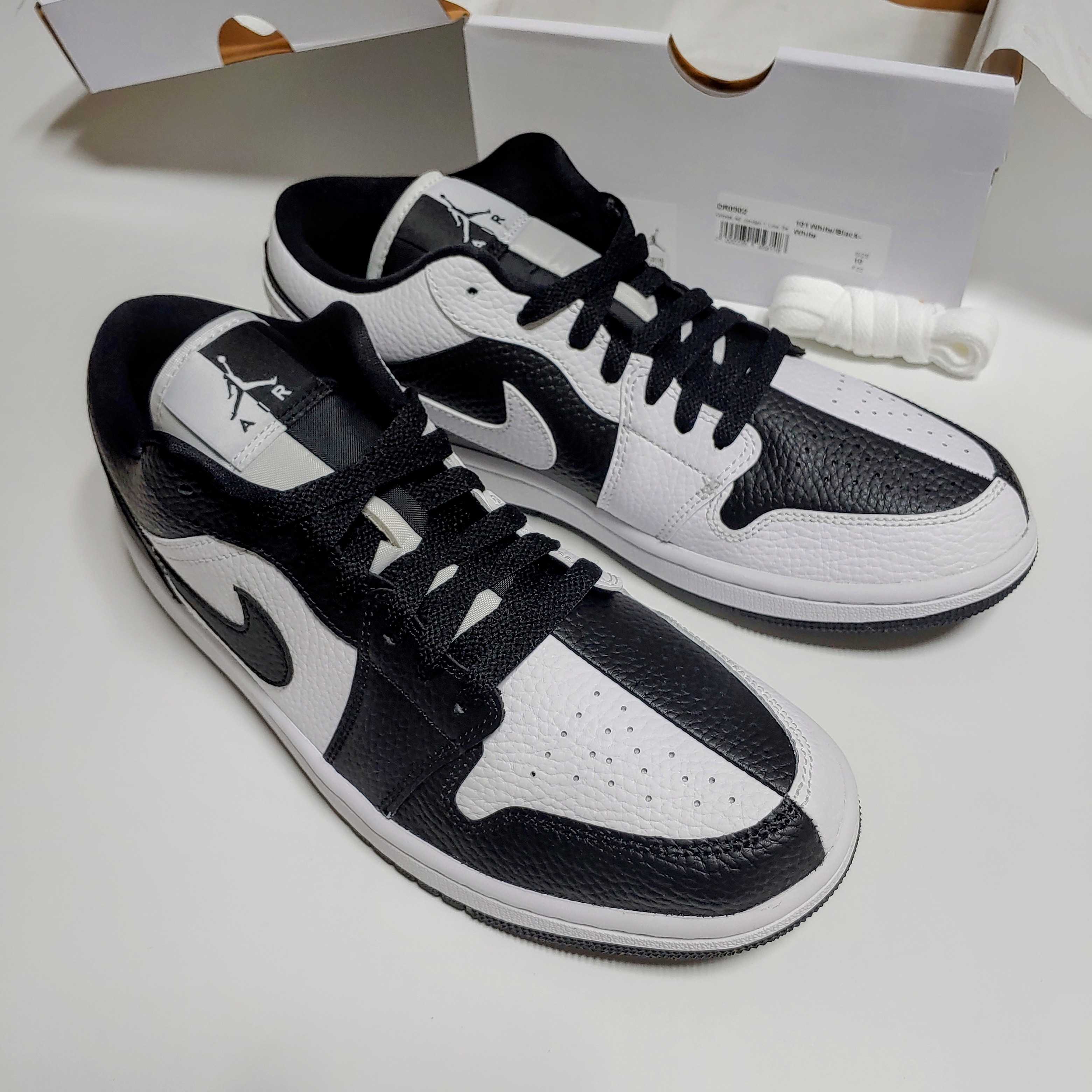 (W) Jordan 1 Low SE Black White 착용 스타일