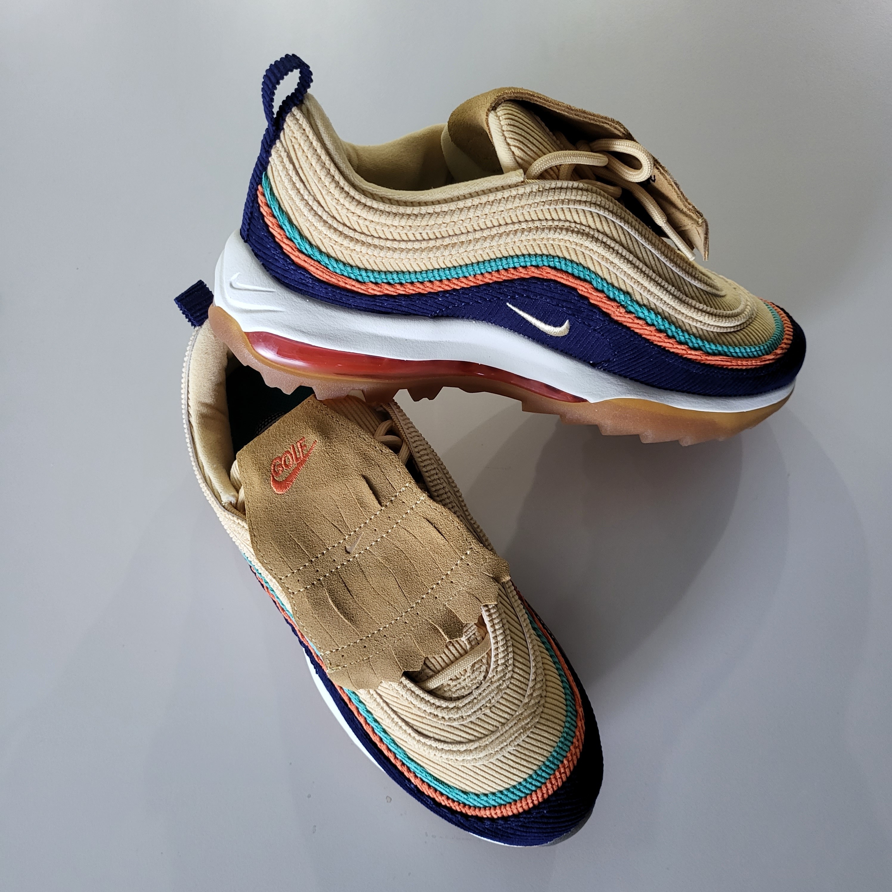 Nike Air Max 97 G NRG Obsidian Gold 착용 스타일