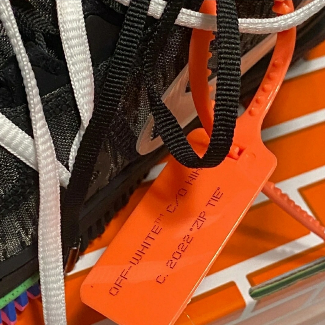 Nike x Off-White Air Force 1 Mid SP Black 착용 스타일 - 2