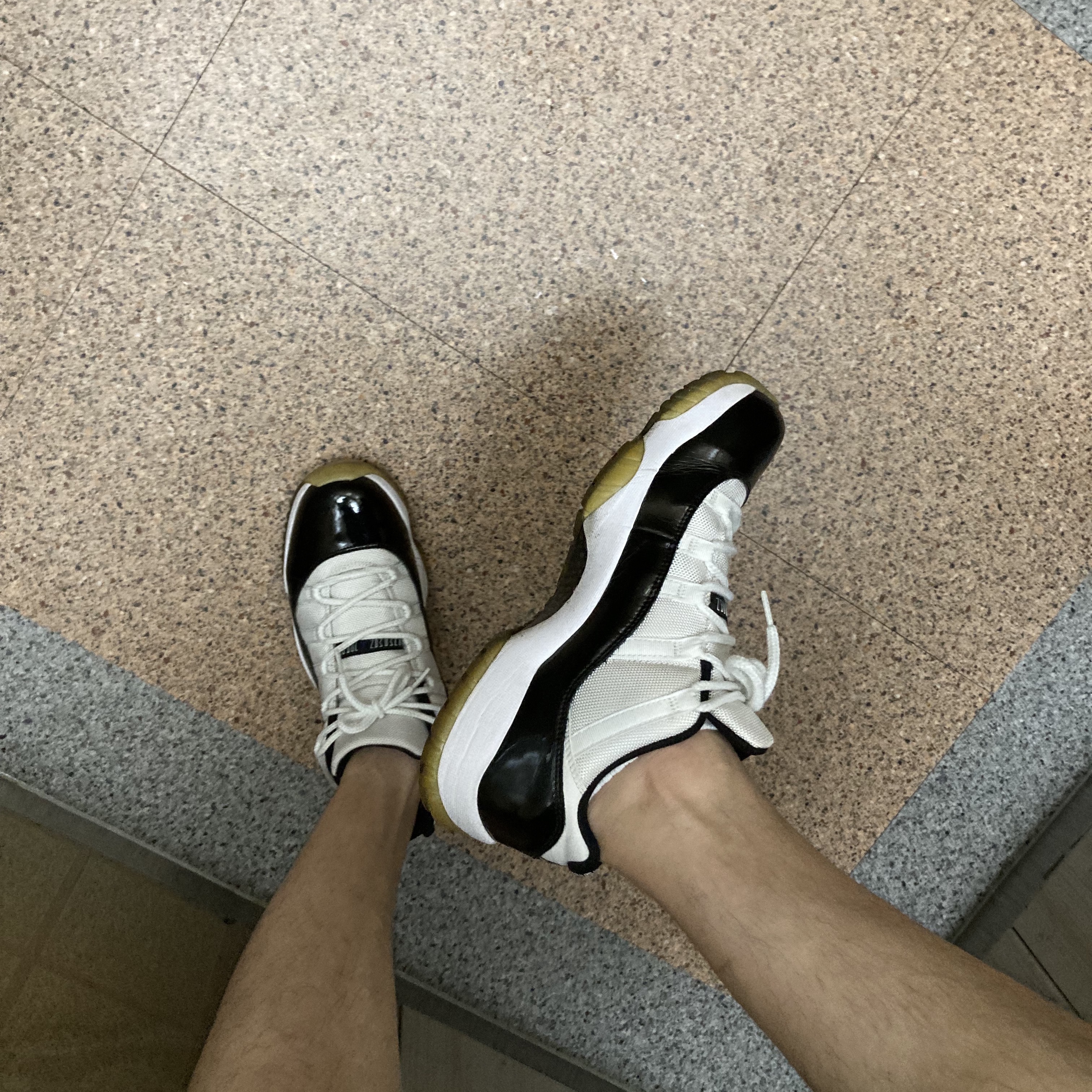Jordan 11 Retro Low Concord 착용 스타일