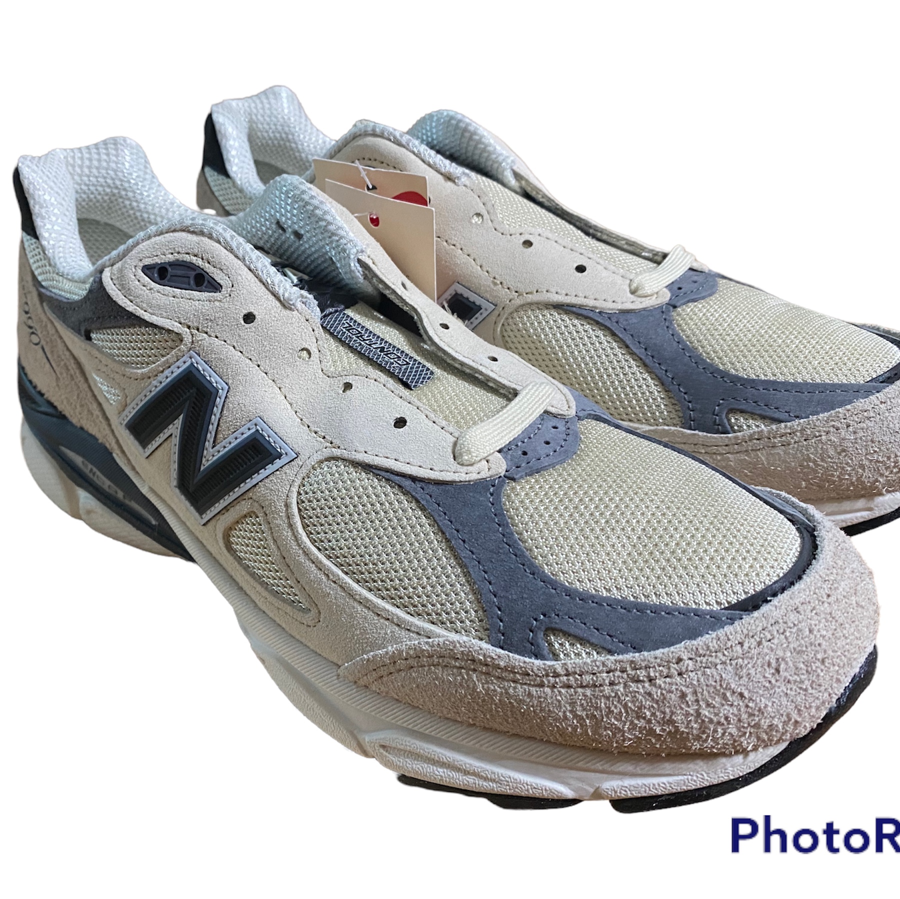 New Balance 990v3 Made in USA Moonbeam Macadamia Nut 착용 스타일 - 2