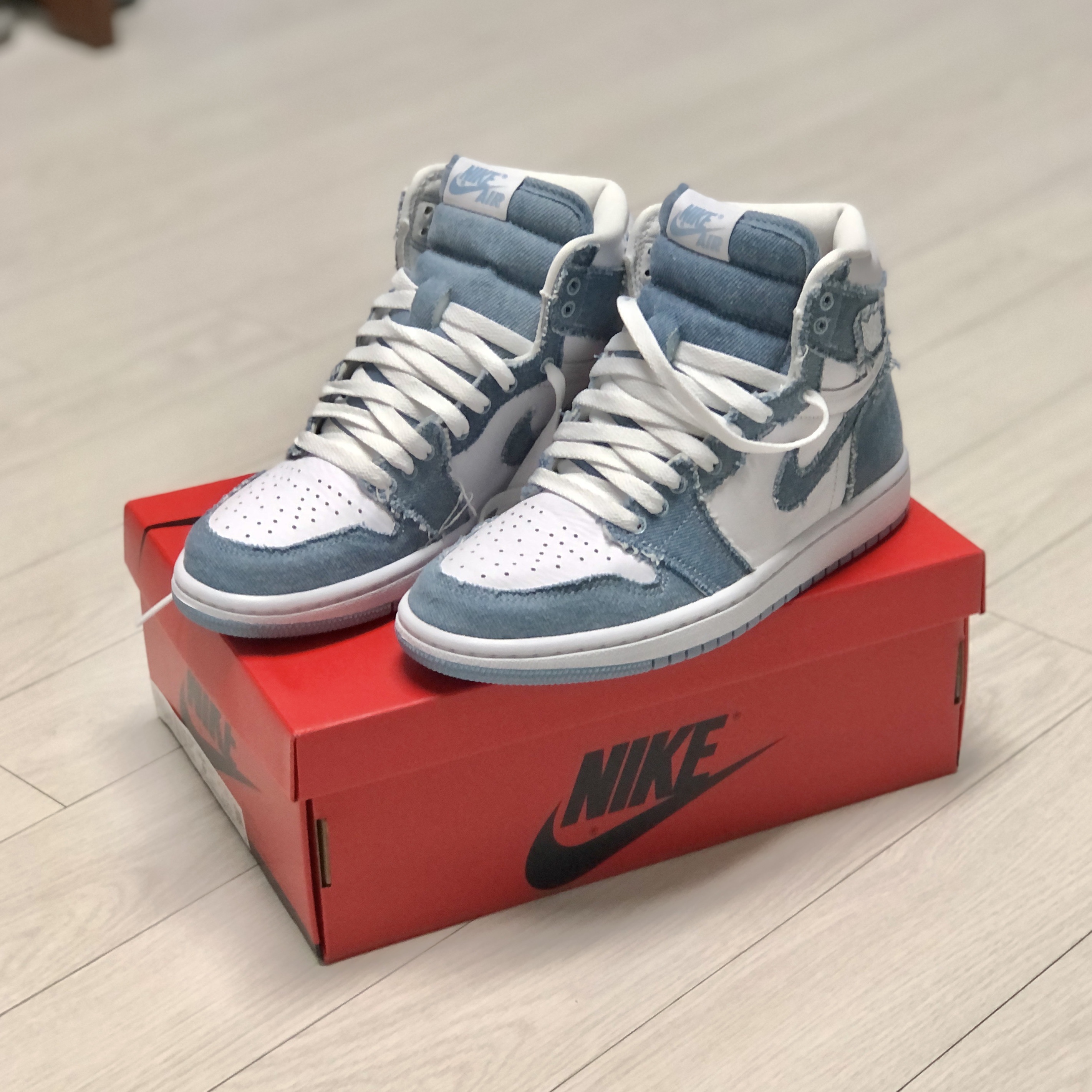 (W) Jordan 1 Retro High OG Denim 착용 스타일