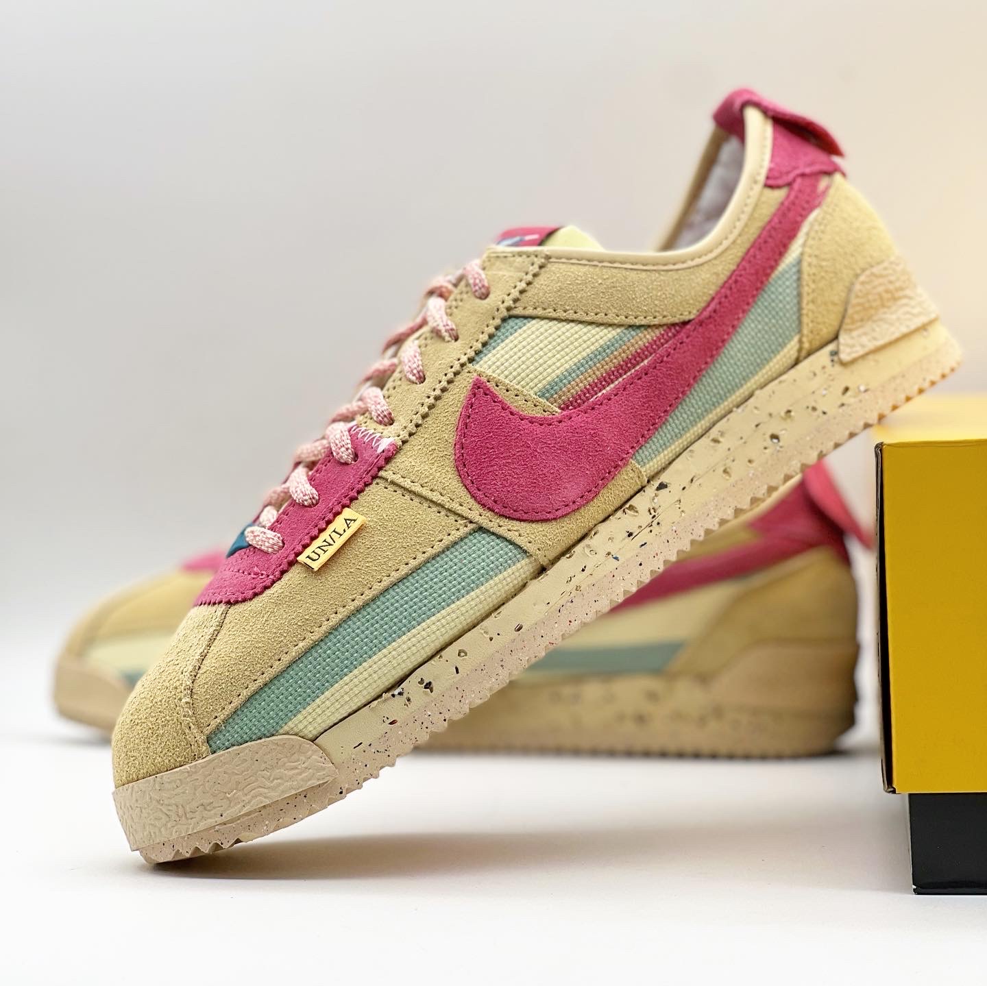 Nike x Union Cortez SP Sesame 착용 스타일 - 4