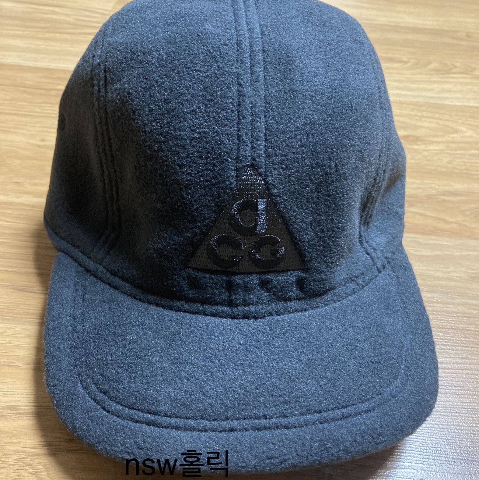 Nike ACG AW84 Fleece Cap Black 착용 스타일