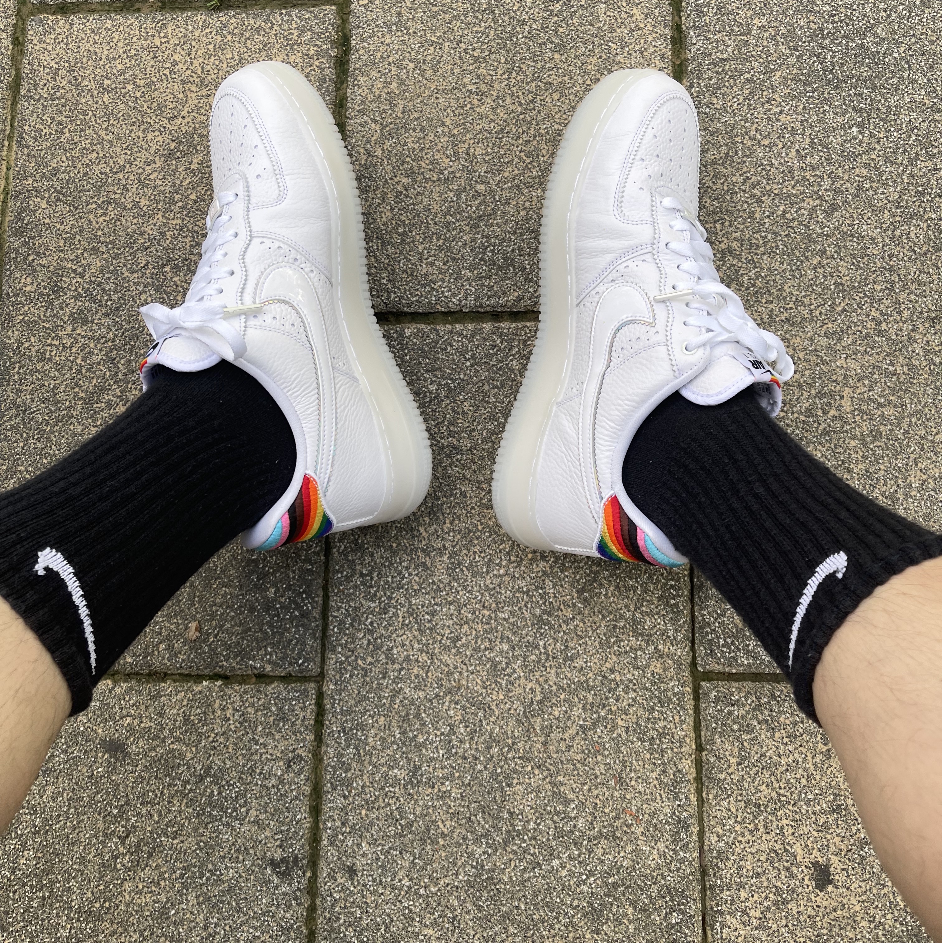 Nike Air Force 1 Low Be True 2020 착용 스타일 - 1