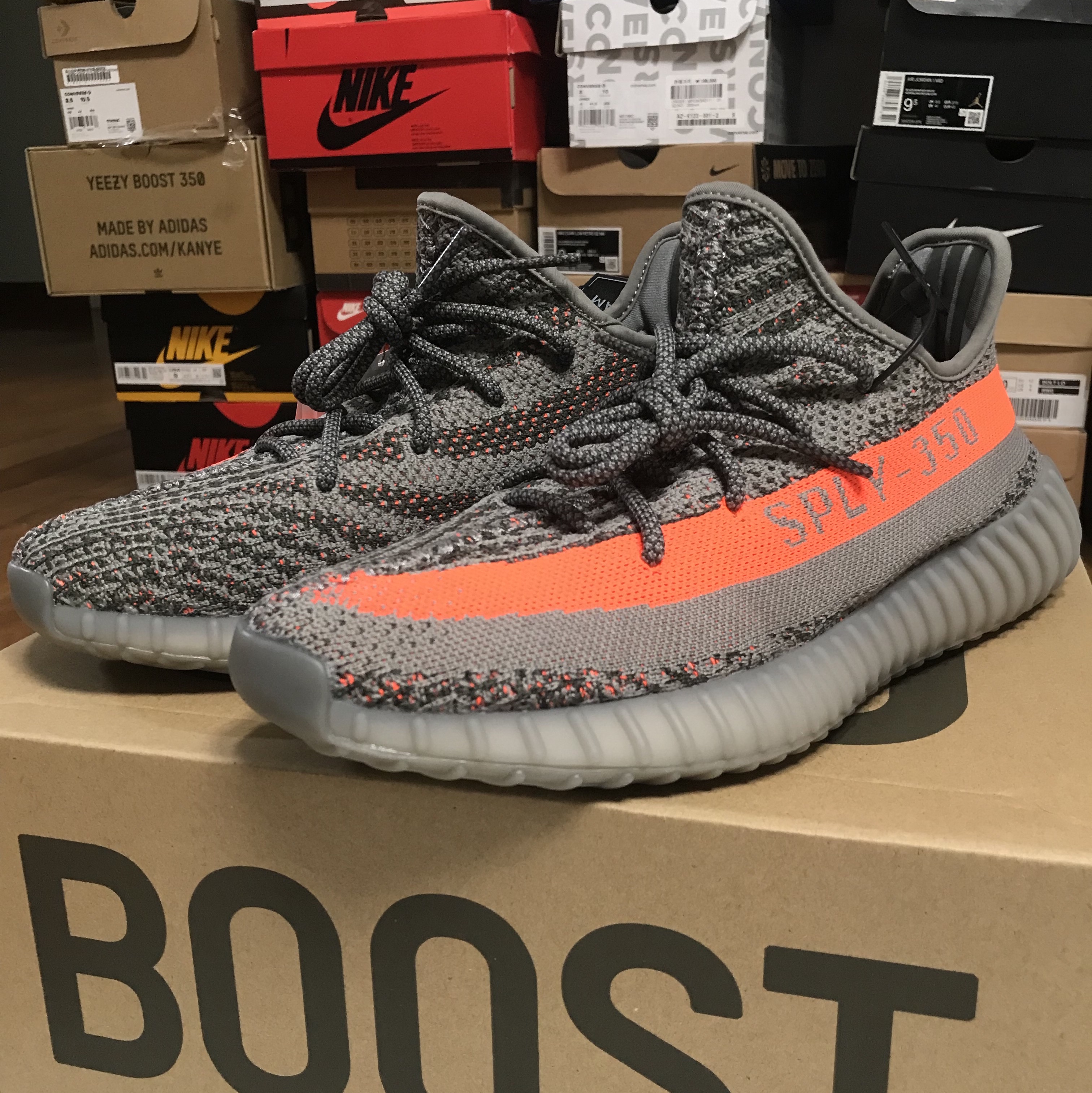 Adidas Yeezy Boost 350 V2 Beluga - Reflective 착용 스타일