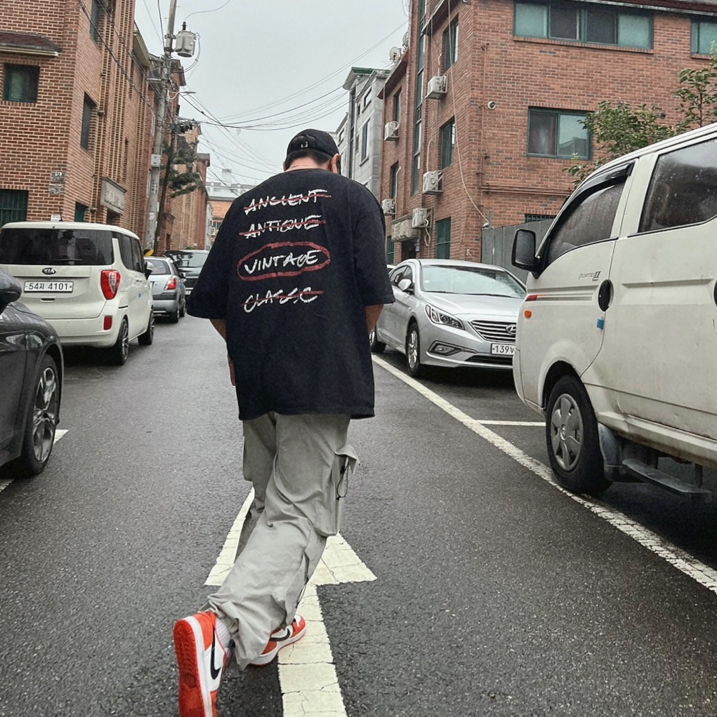 Wooyoungmi White Embroidered Logo Ball Cap Black, Jordan 1 Low OG Starfish 착용 스타일