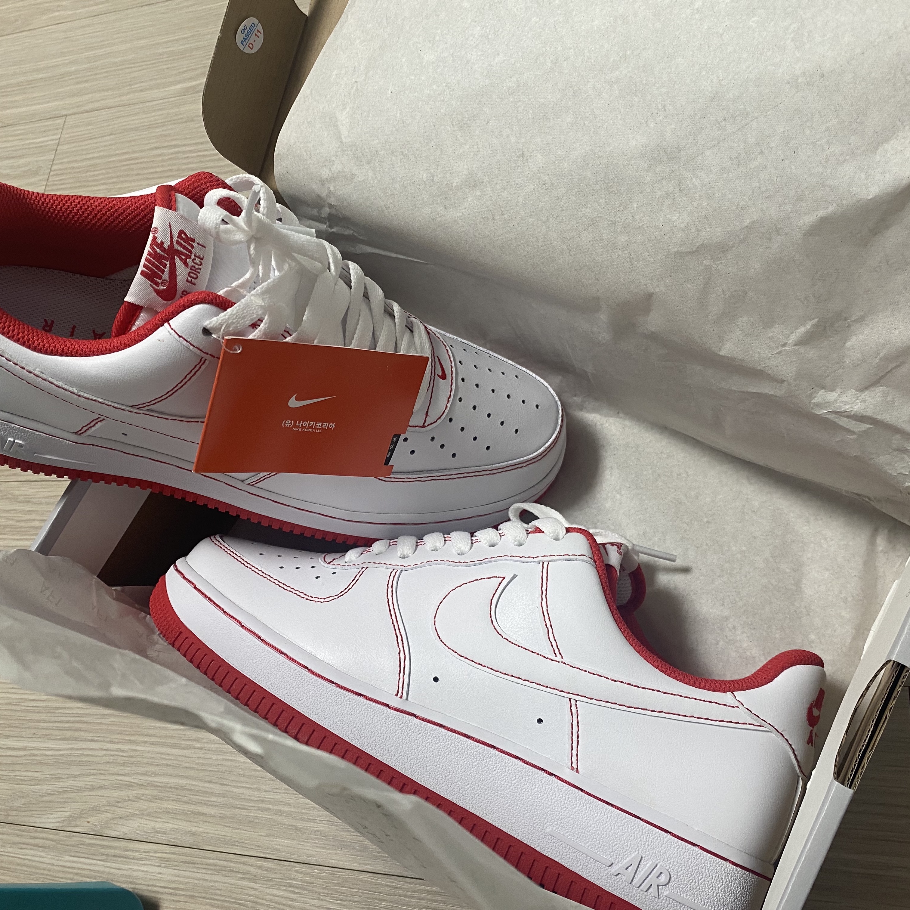 Nike Air Force 1 '07 Stitch Radiant Red 착용 스타일