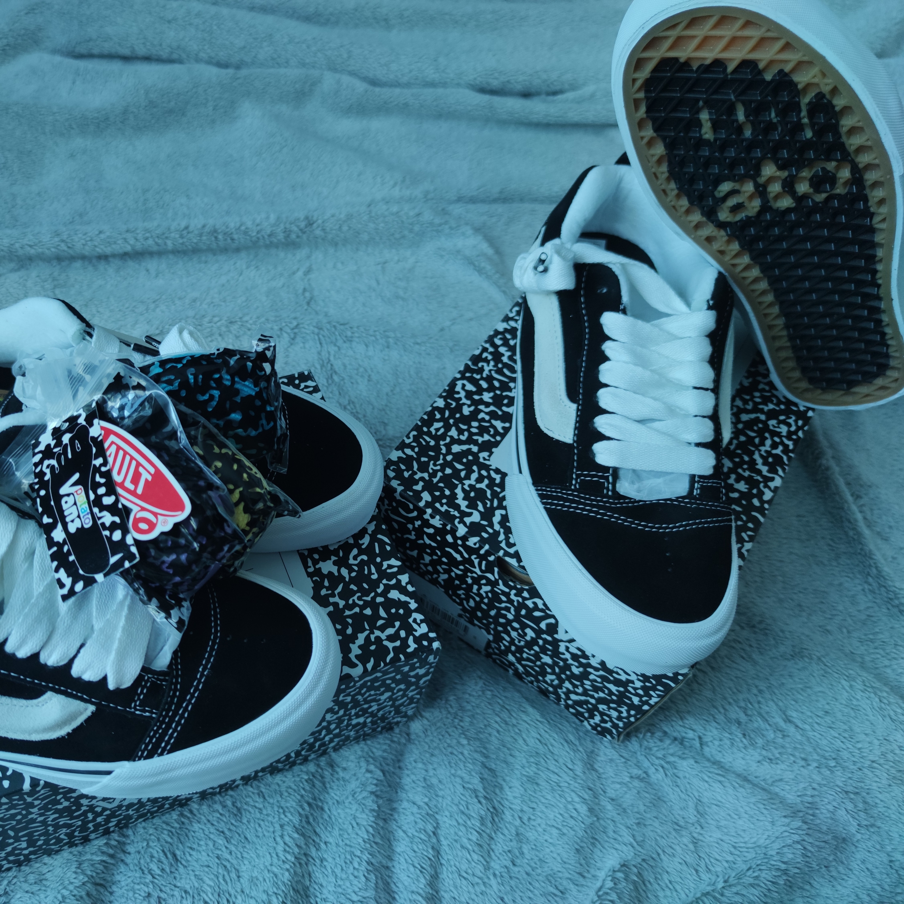 Vans Vault x Imran Potato Knu-Skool VR3 LX Black White 착용 스타일 - 1