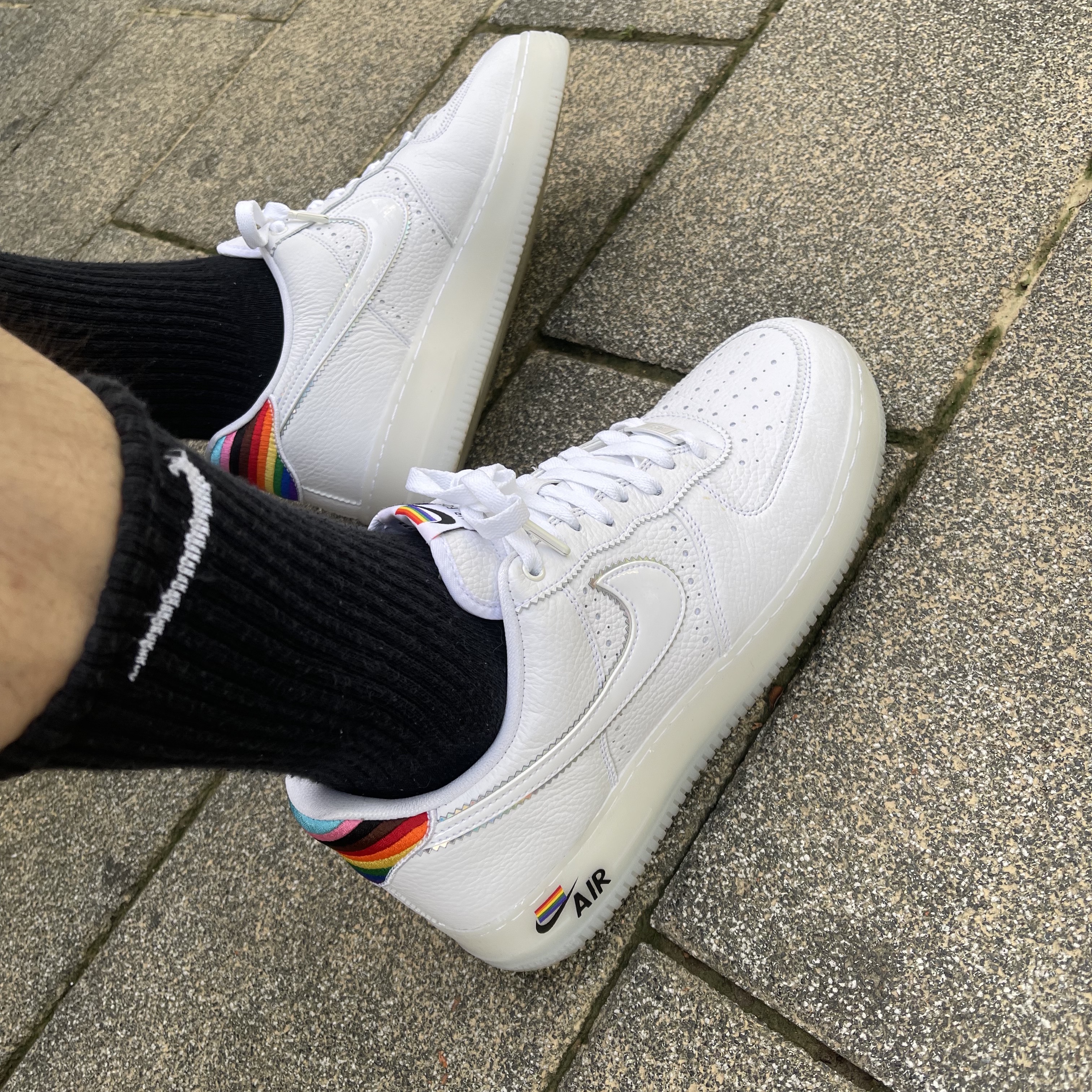 Nike Air Force 1 Low Be True 2020 착용 스타일 - 2