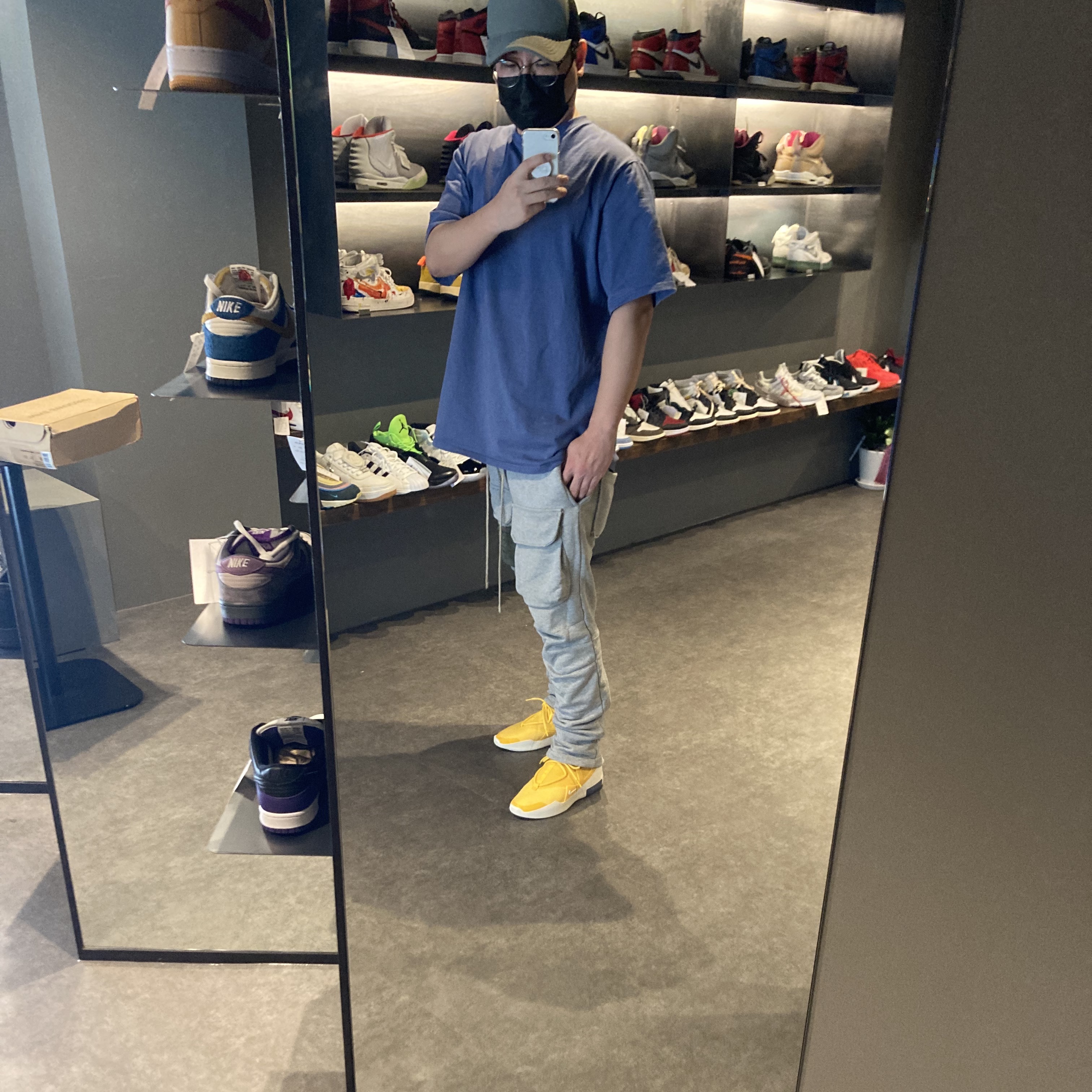 Nike x Fear of God Air Fear of God 1 Yellow, Nike x Kasina Dunk Low 80's Bus 착용 스타일 - 1