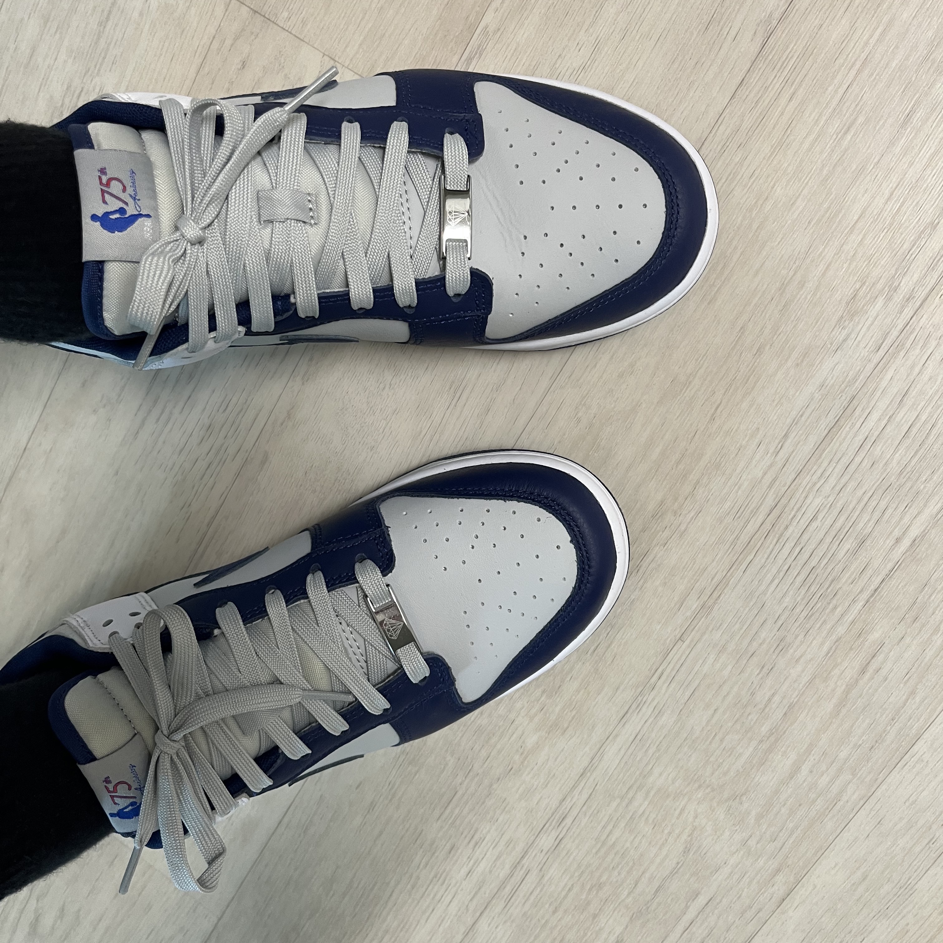 Nike x NBA Dunk Low Retro EMB Nets 착용 스타일 - 1