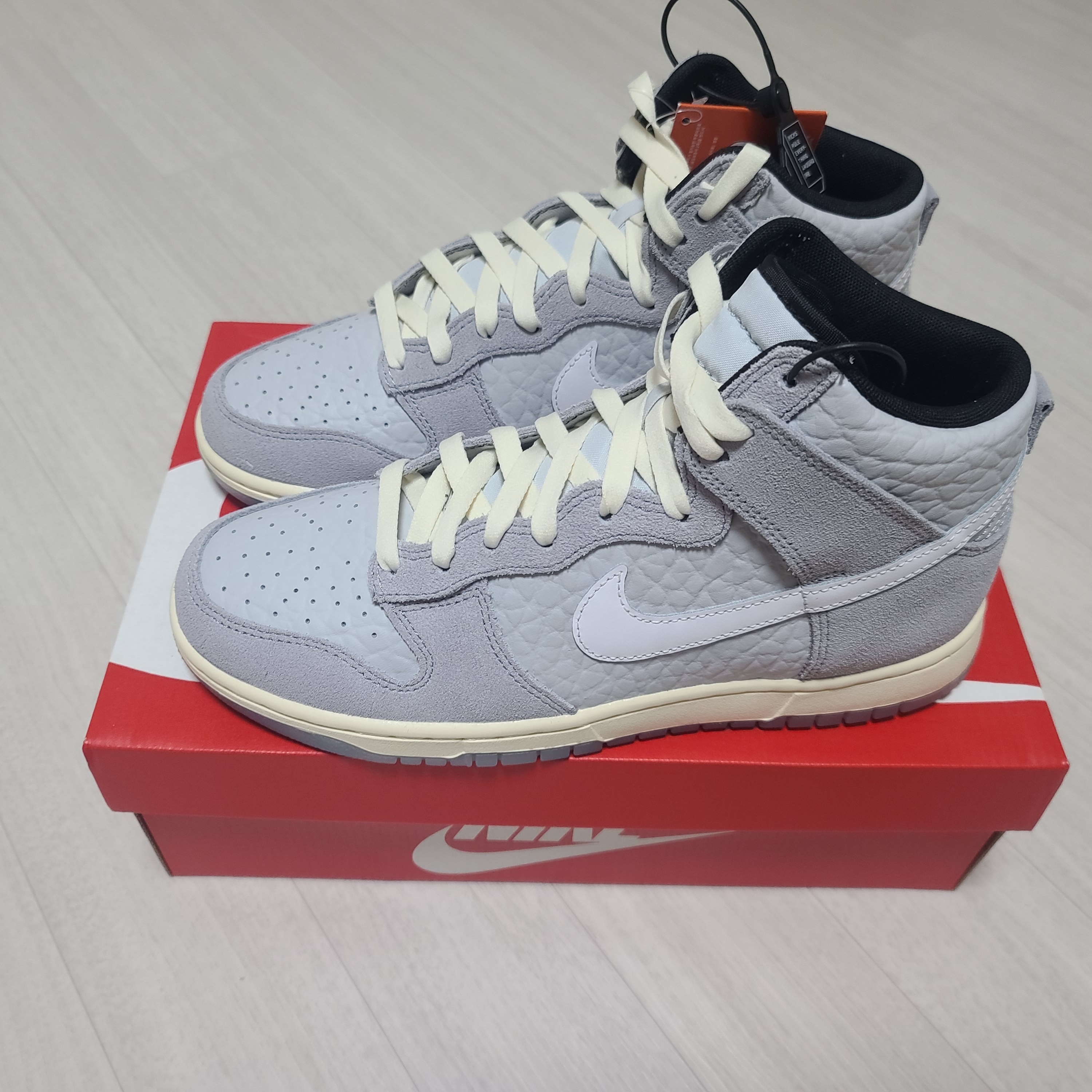 Nike Dunk High PRM Culture Day 착용 스타일 - 1