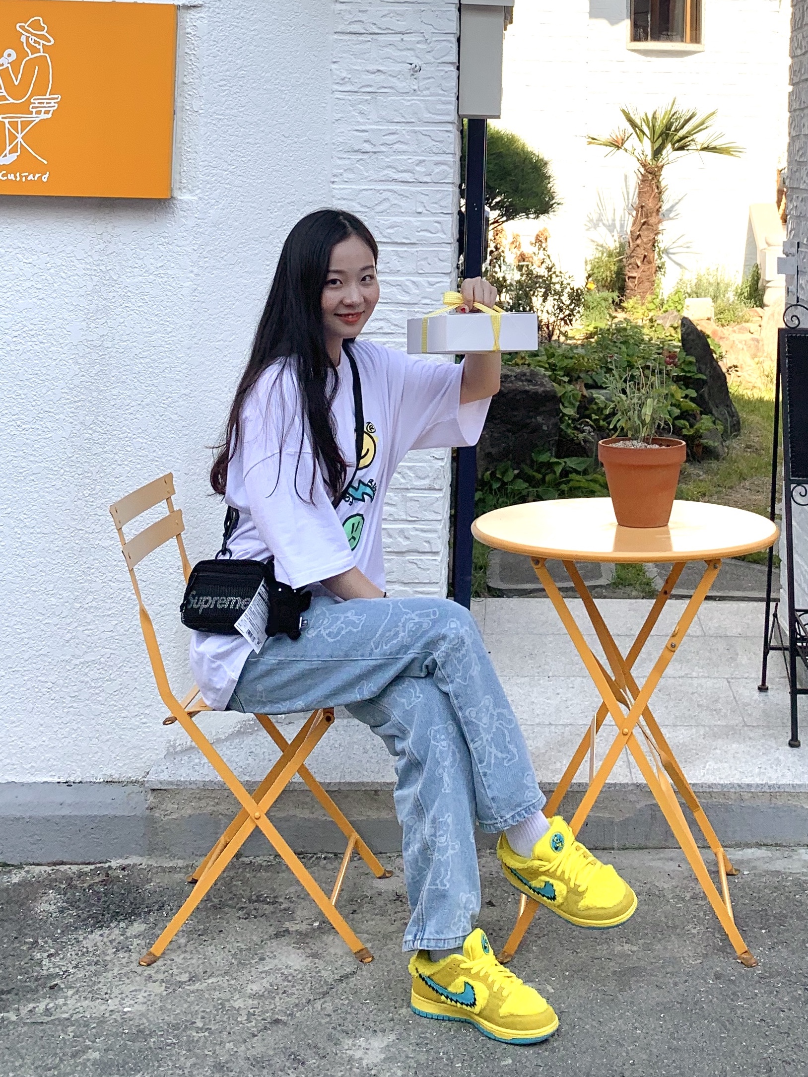 Nike x Grateful Dead SB Dunk Low Yellow Bear 착용 스타일
