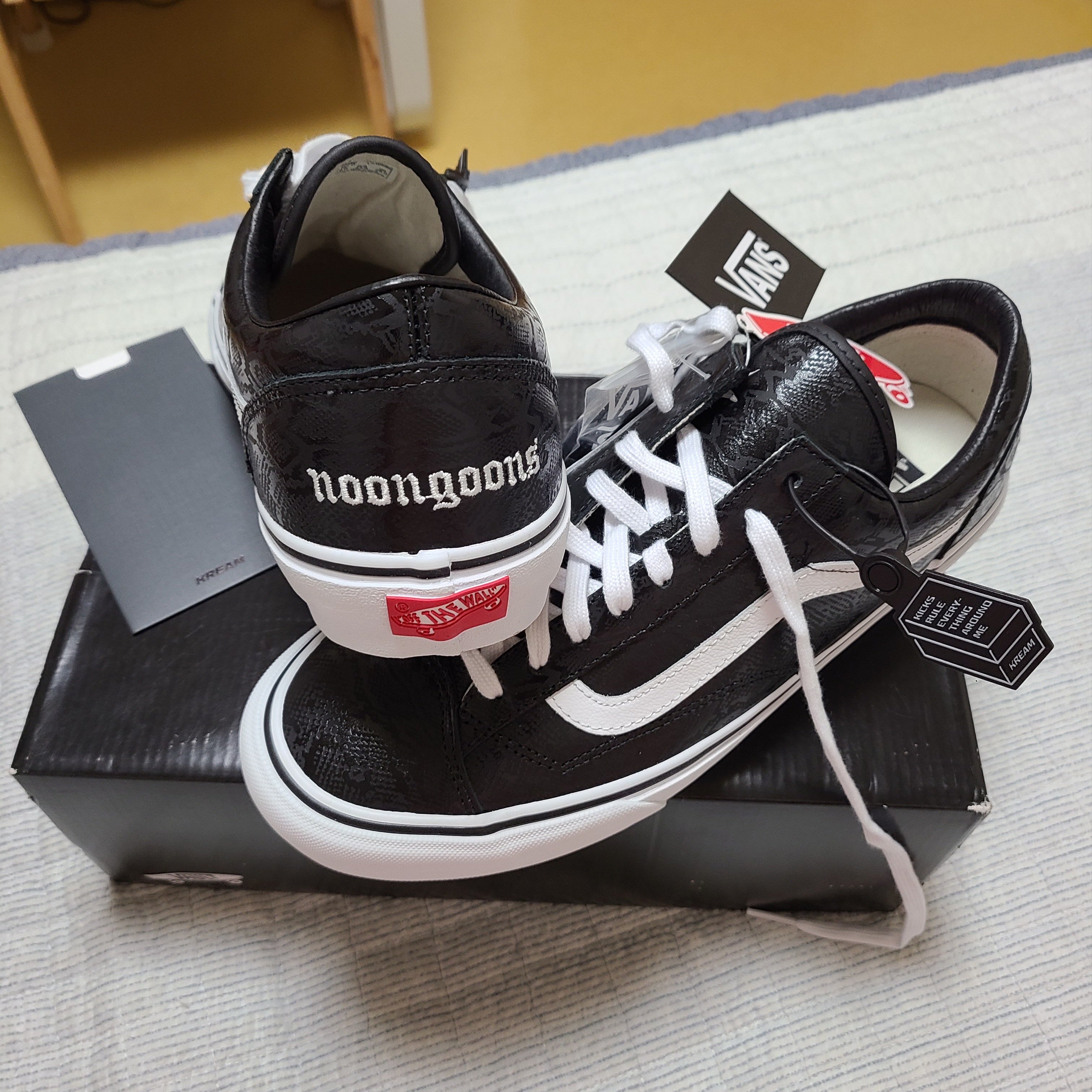Vans Vault x Noon Goons Style 36 LX Black 착용 스타일 - 3