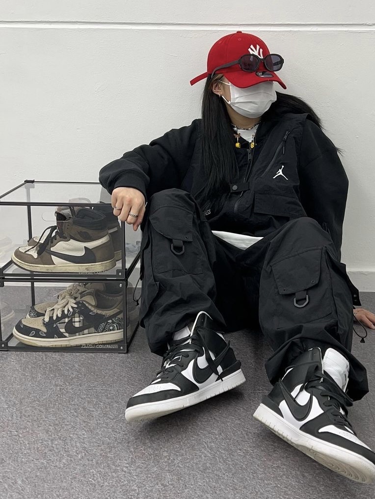 Nike x Ambush Dunk High Black 착용 스타일 - 2