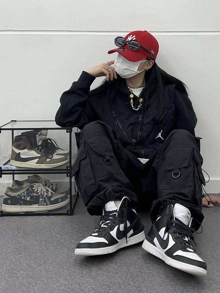 Nike x Ambush Dunk High Black 착용 스타일 - 3