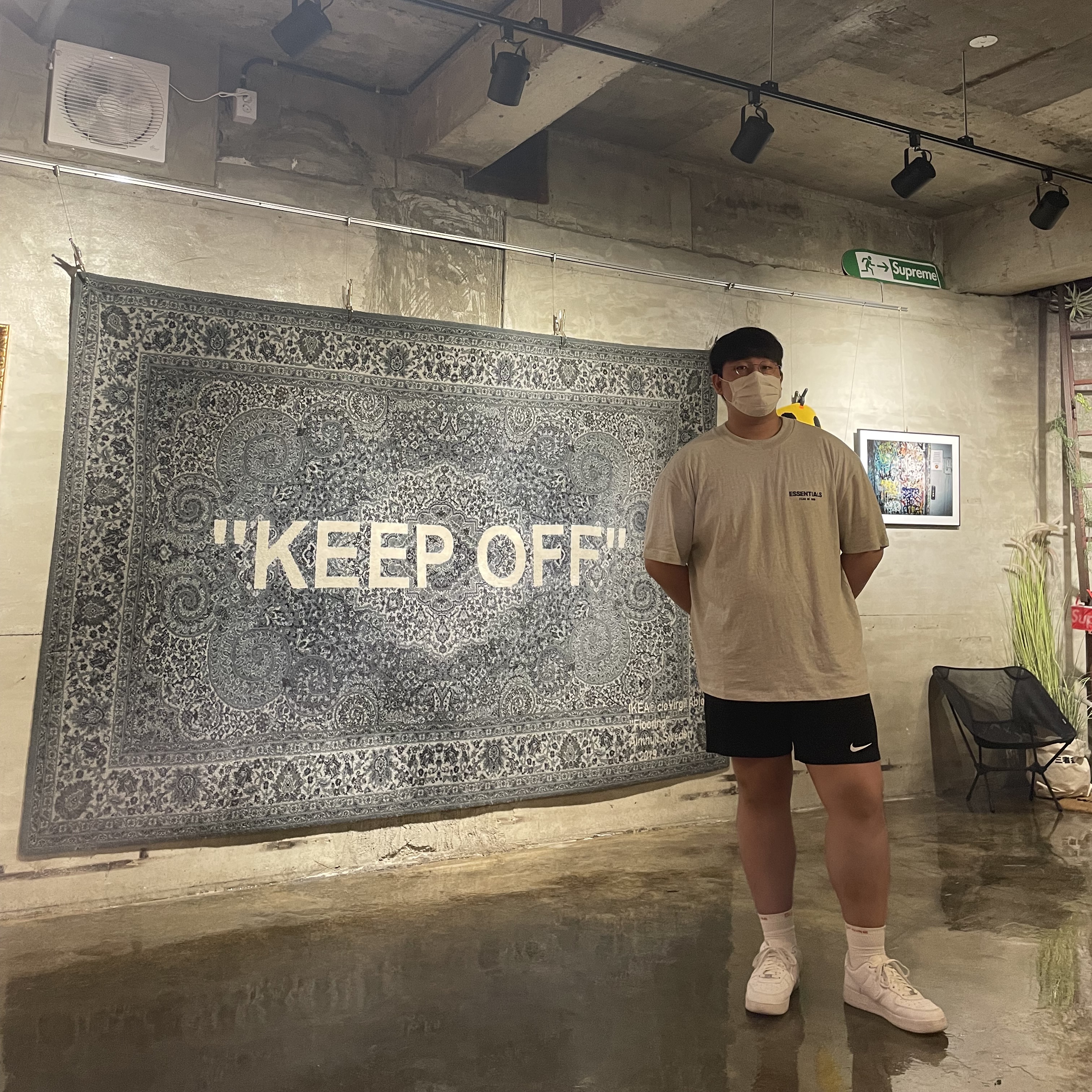 Essentials The Core Collection T-Shirt Light Oatmeal 착용 스타일