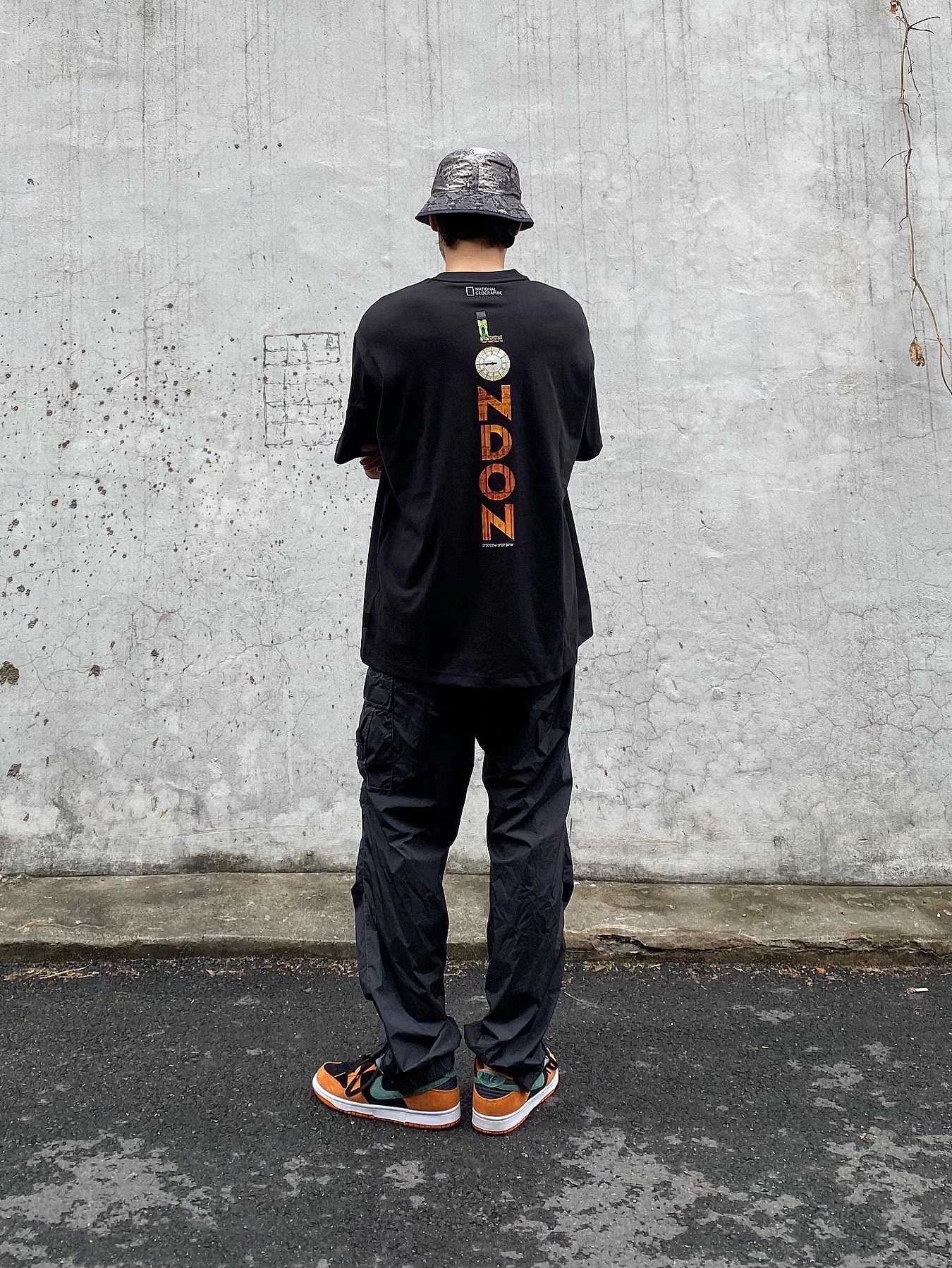 Nike Dunk Low SP Ceramic, Supreme x Stone Island Painted Camo Nylon Cargo Pants Black - 20FW 착용 스타일 - 2