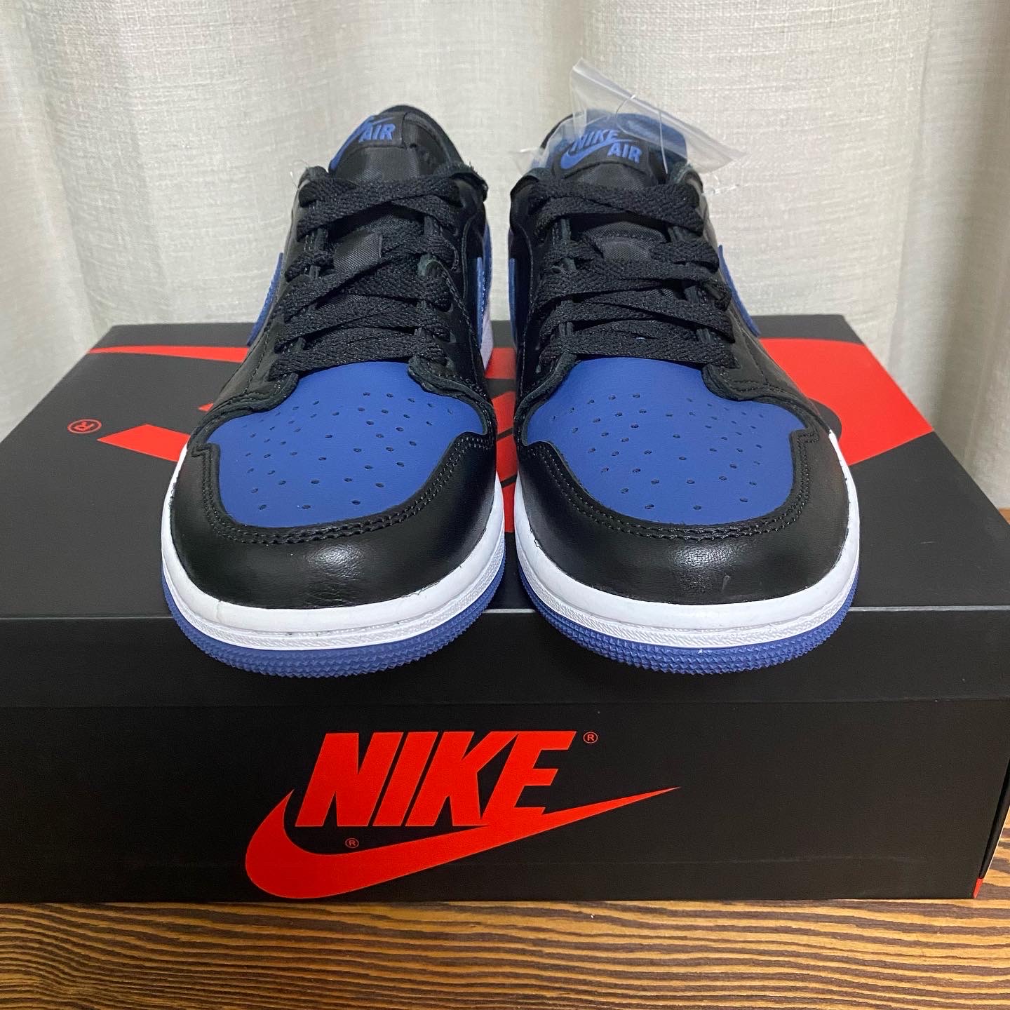 Jordan 1 Retro Low OG Mystic Navy 착용 스타일 - 2