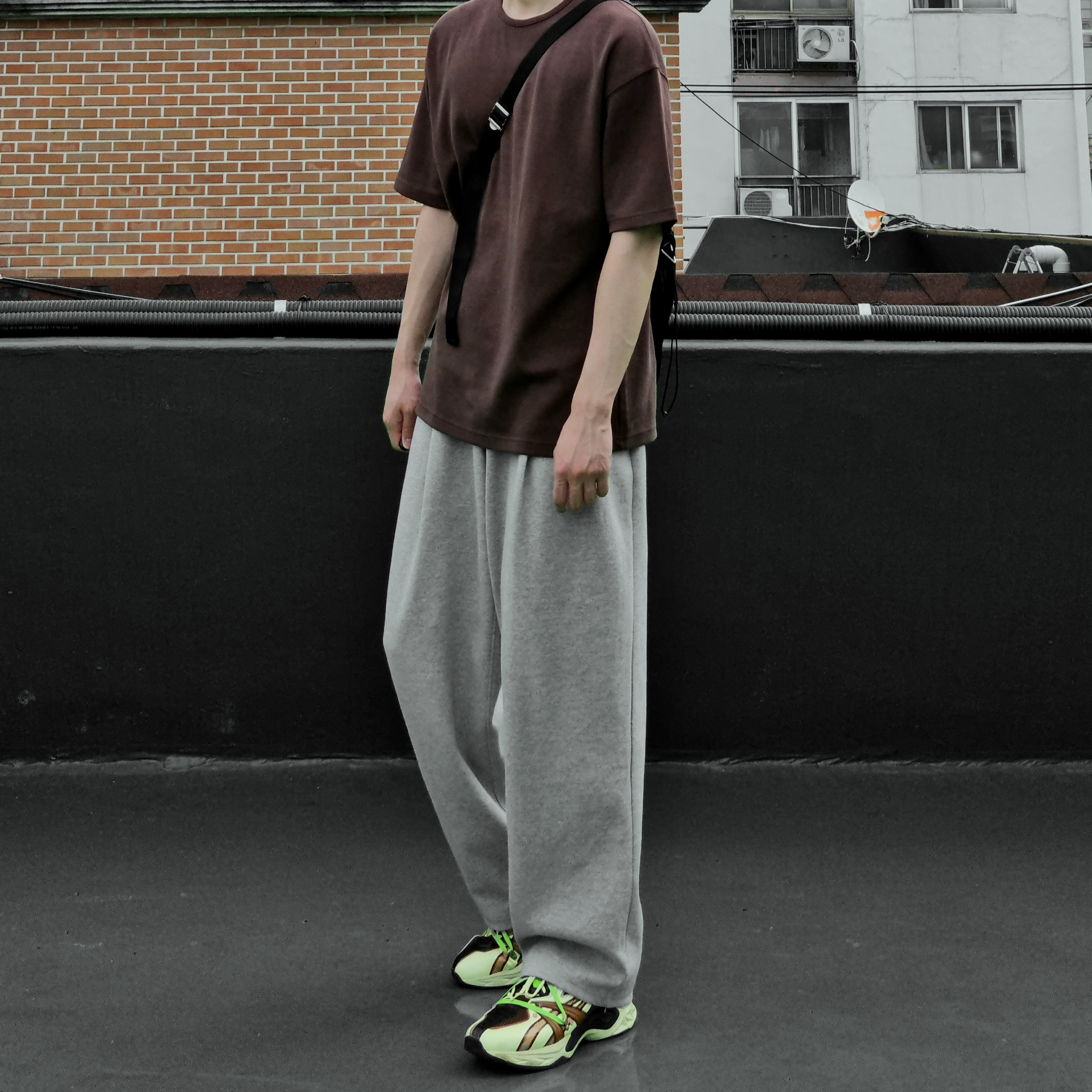 Asics x Andersson Bell HN2-S Protoblast Butter 착용 스타일