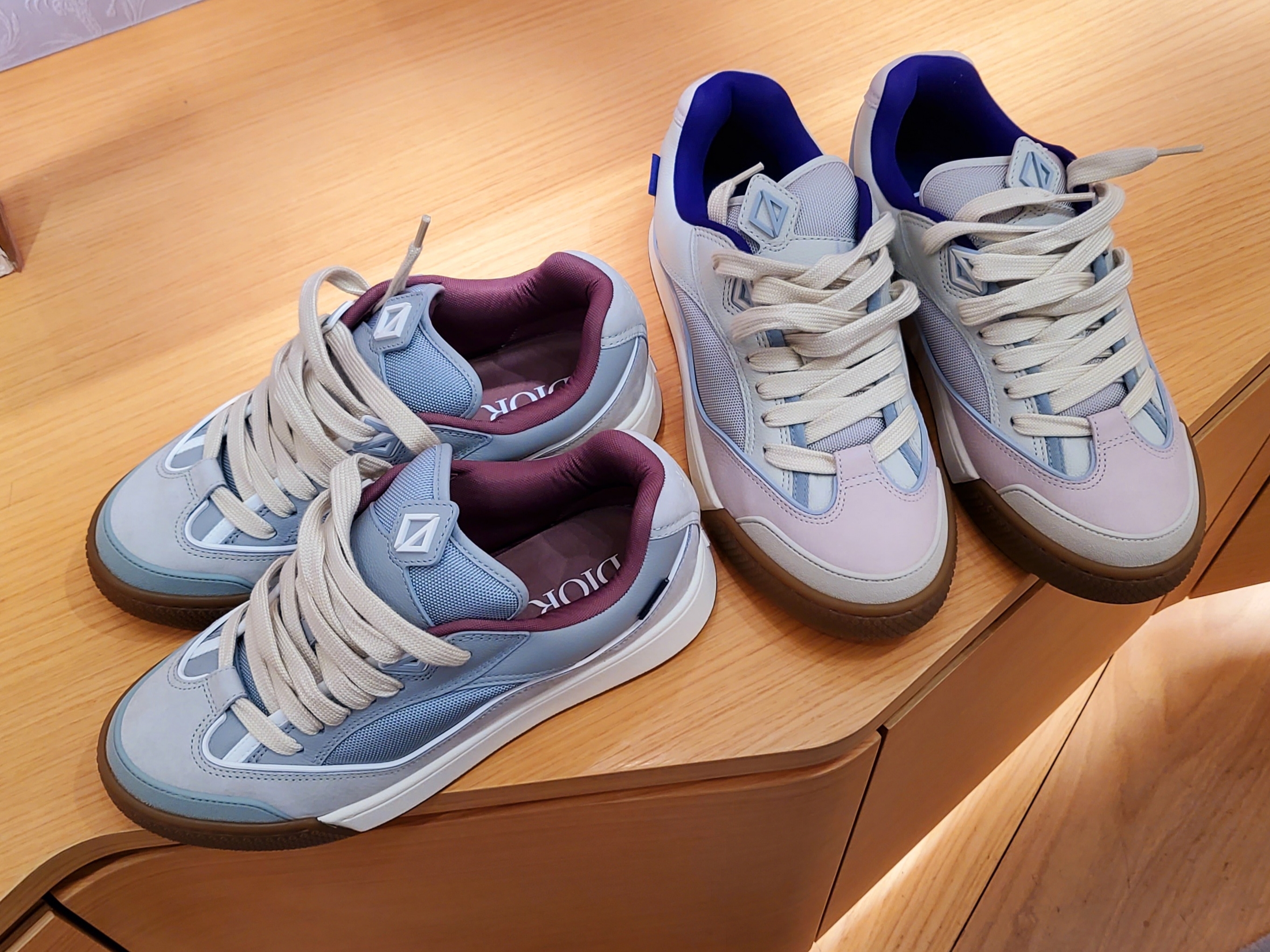 Dior x Cactus Jack B713 Sneakers Grey Mint, Dior x Cactus Jack B713 Sneakers Cream 착용 스타일 - 2