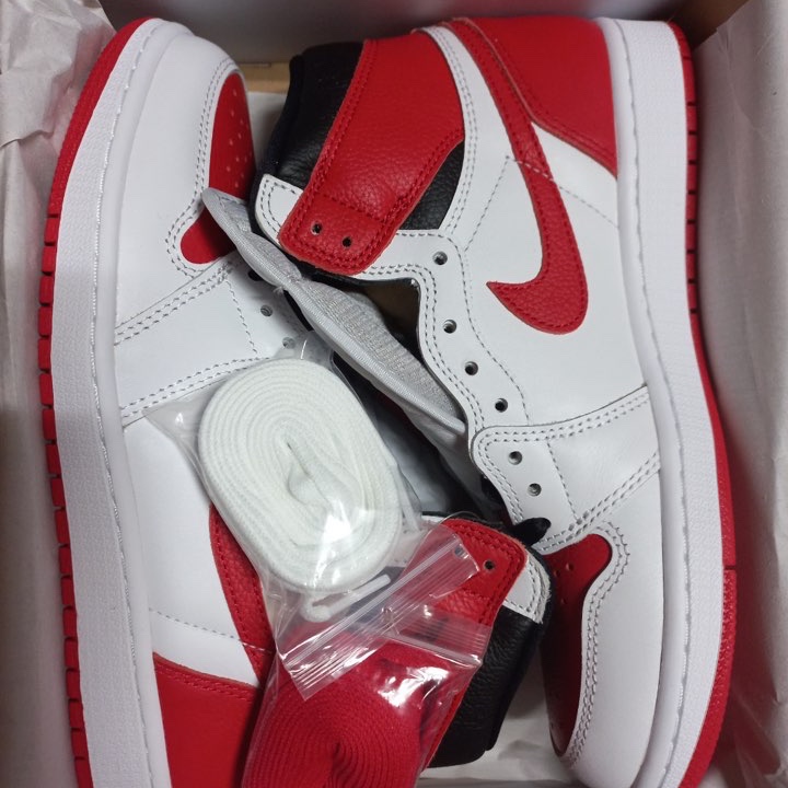 Jordan 1 Retro High OG Heritage 착용 스타일