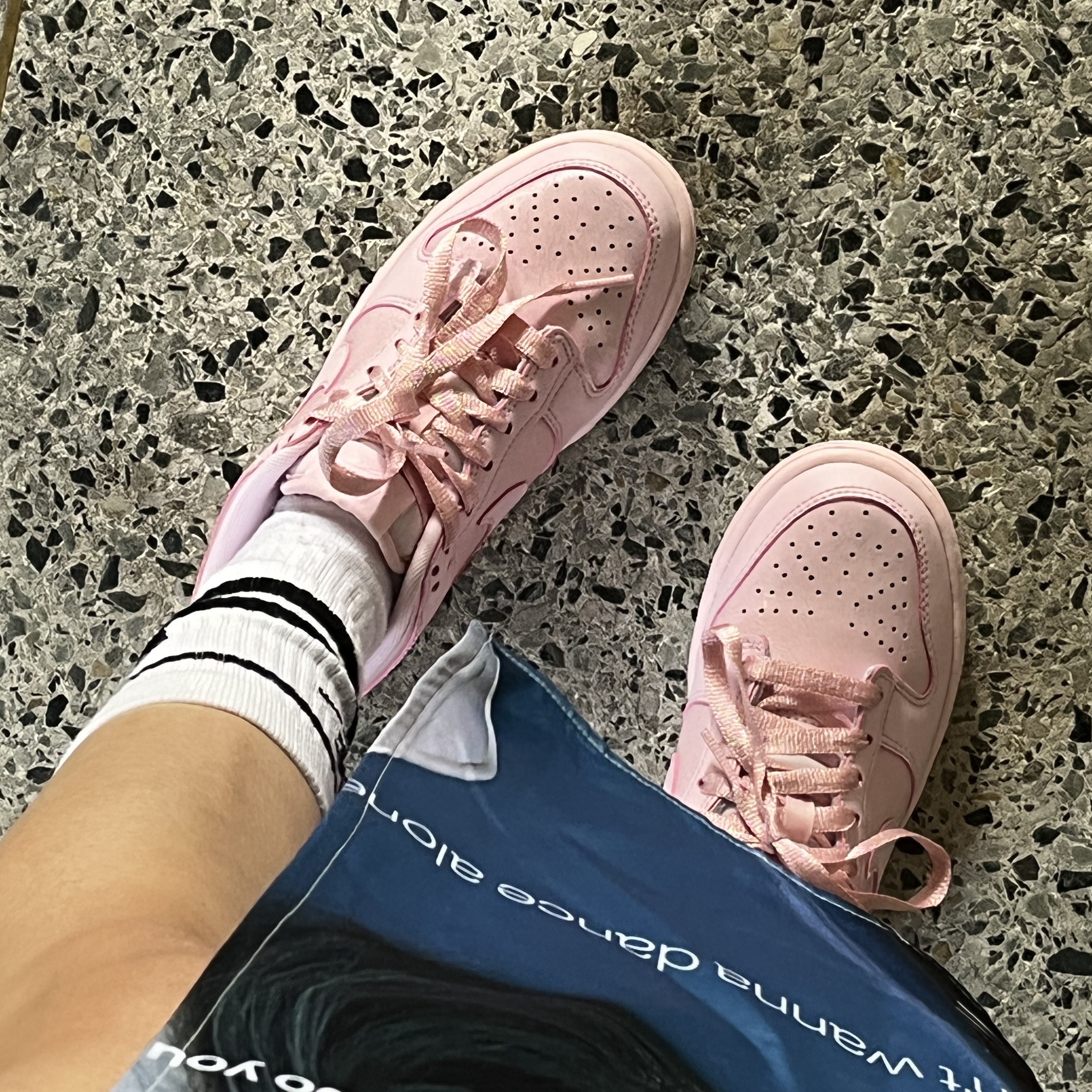 (GS) Nike Dunk Low SE Prism Pink 착용 스타일