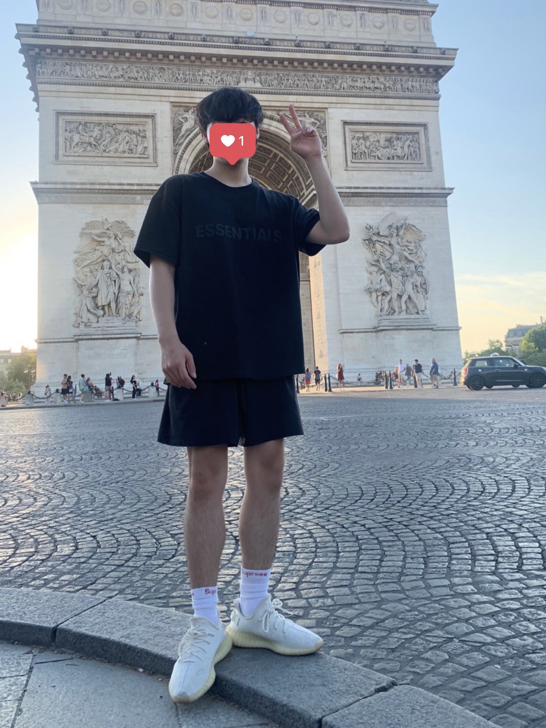 Essentials 3D Silicon Applique Boxy T-Shirt Dark Slate/Black 2020, Adidas Yeezy Boost 350 V2 Cream/Triple White 착용 스타일