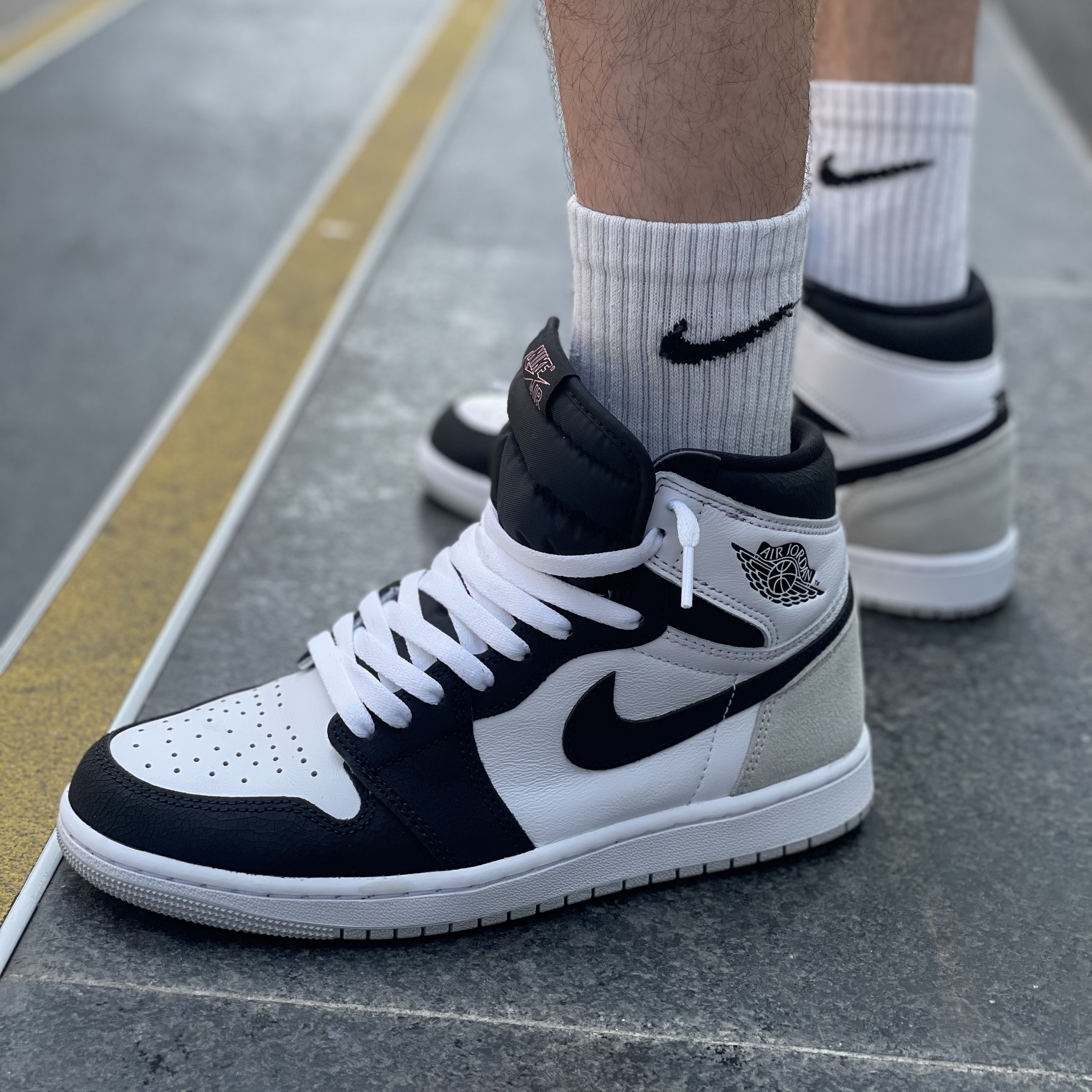 Jordan 1 Retro High OG Bleached Coral 착용 스타일 - 3