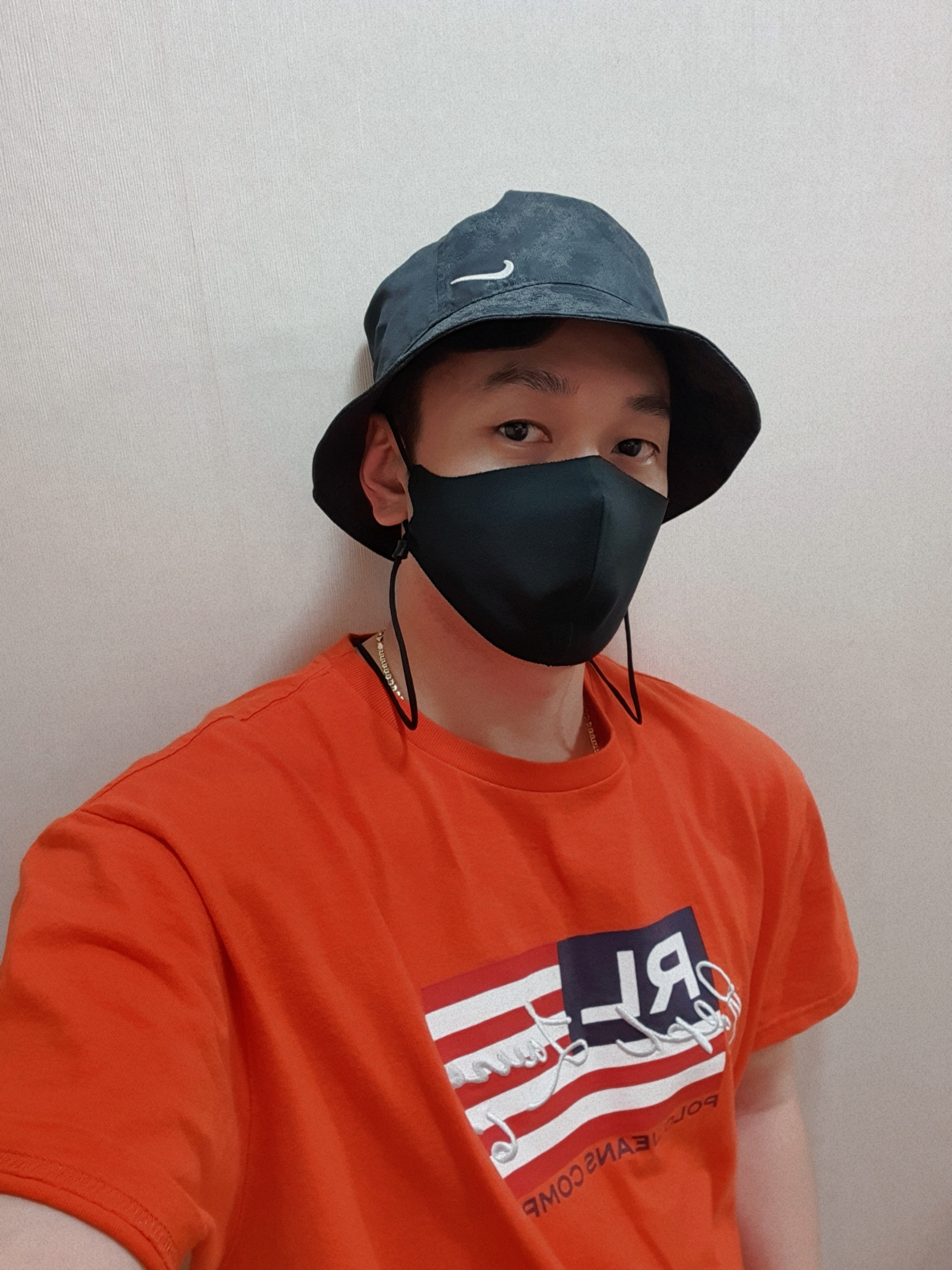Nike NRG Bucket Hat Black 착용 스타일