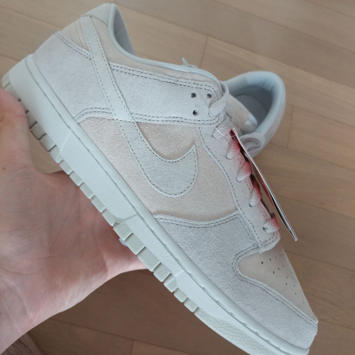 Nike Dunk Low Retro PRM Vast Grey 착용 스타일 - 1