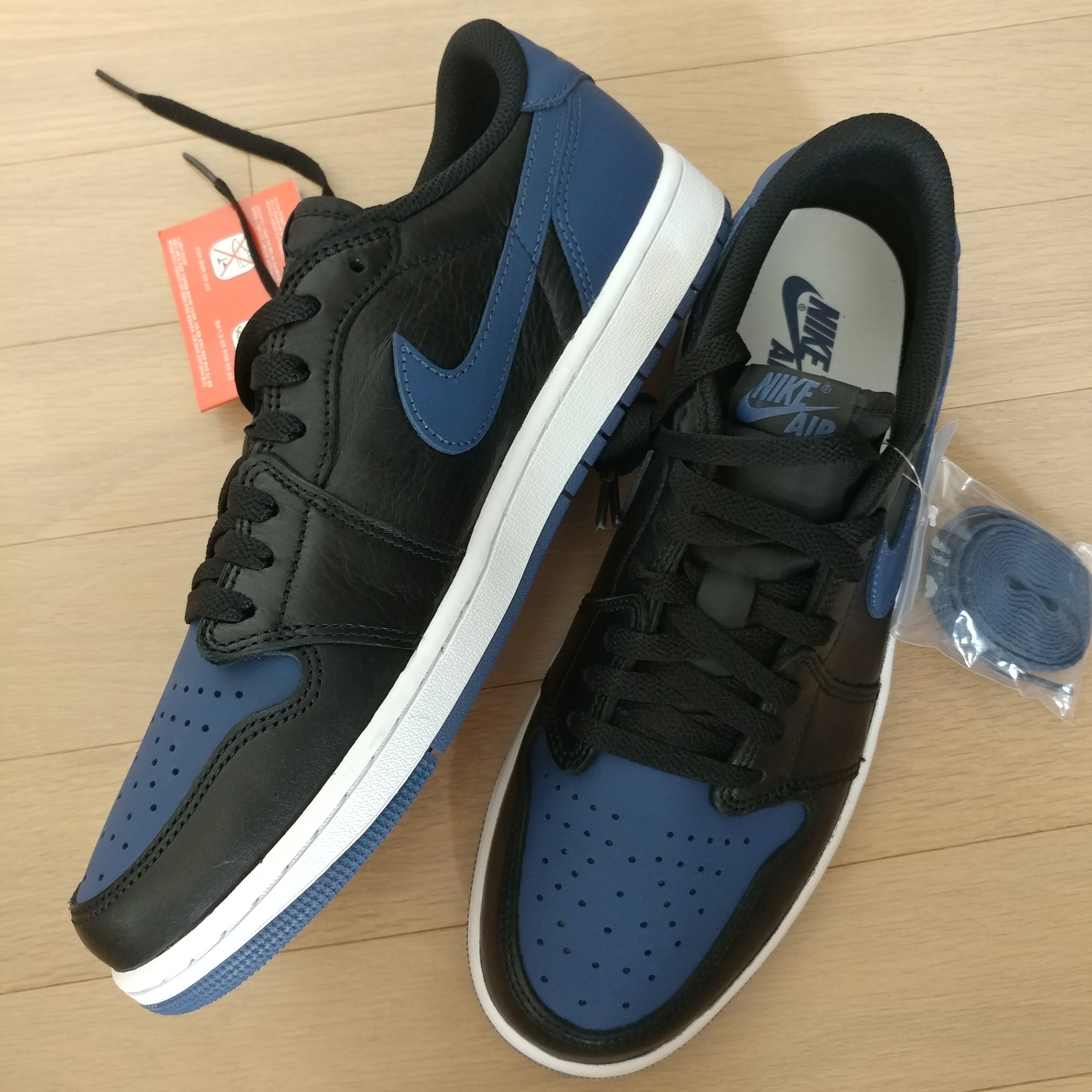 Jordan 1 Retro Low OG Mystic Navy 착용 스타일 - 1