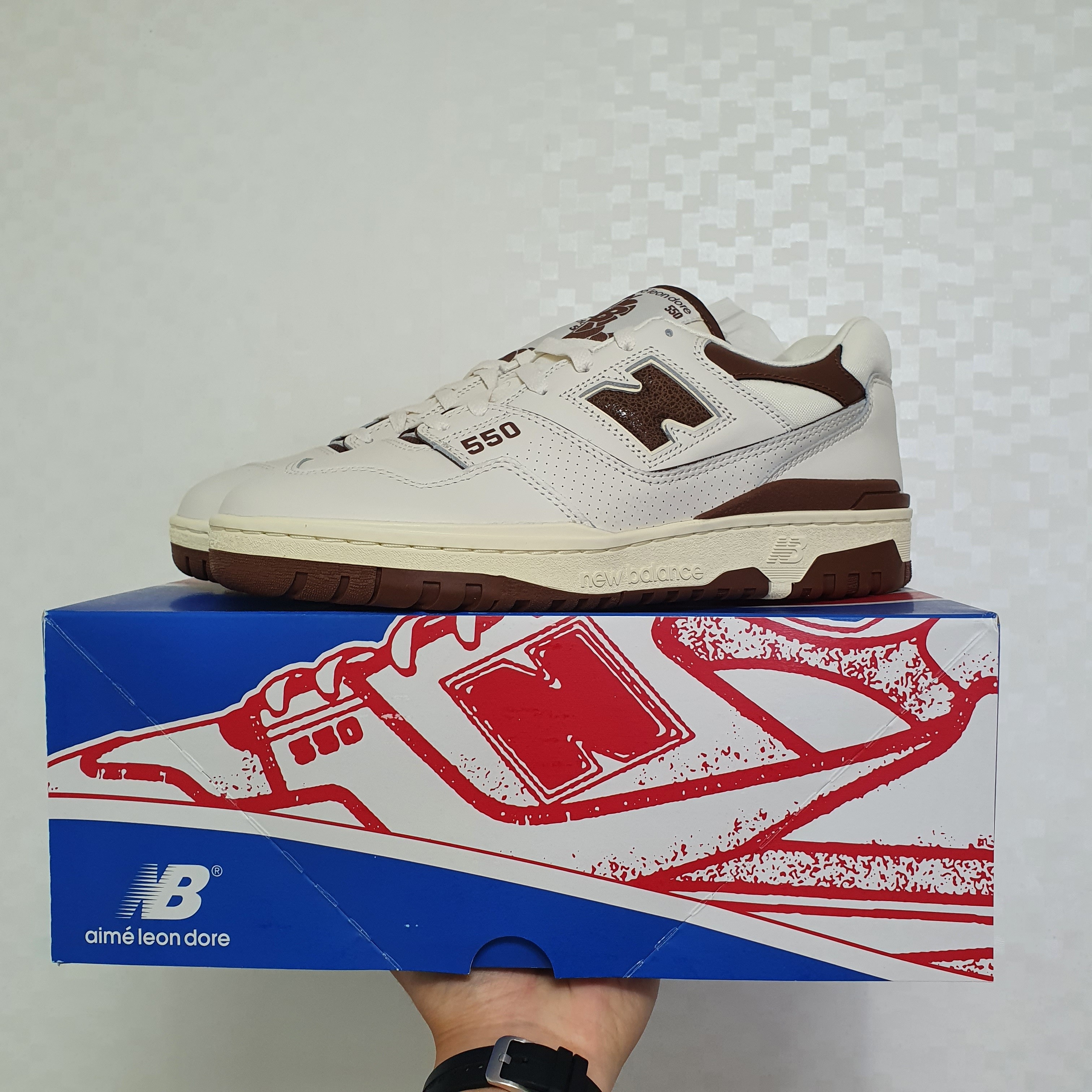 New Balance x Aime Leon Dore 550 Brown 착용 스타일 - 1