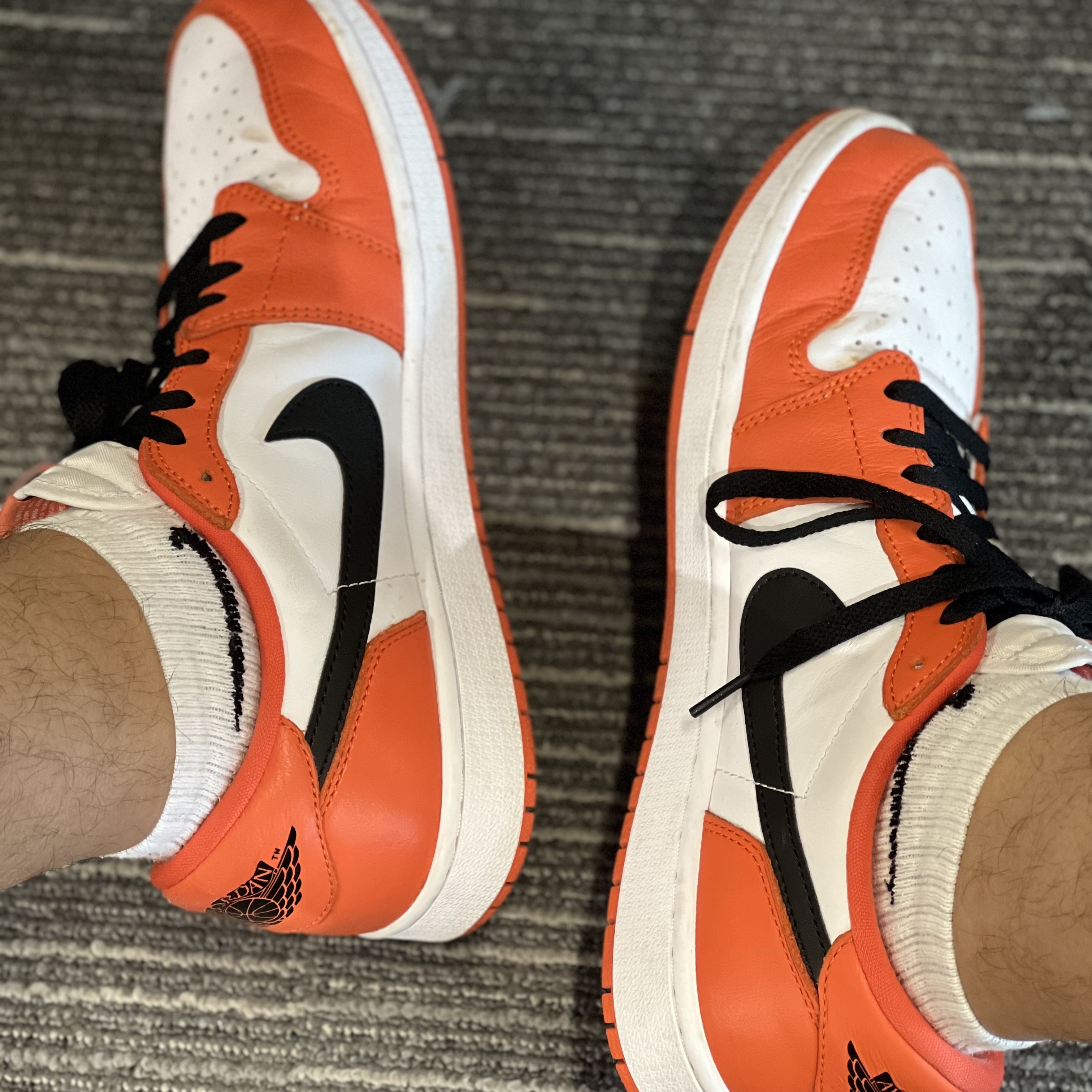 Jordan 1 Low OG Starfish 착용 스타일