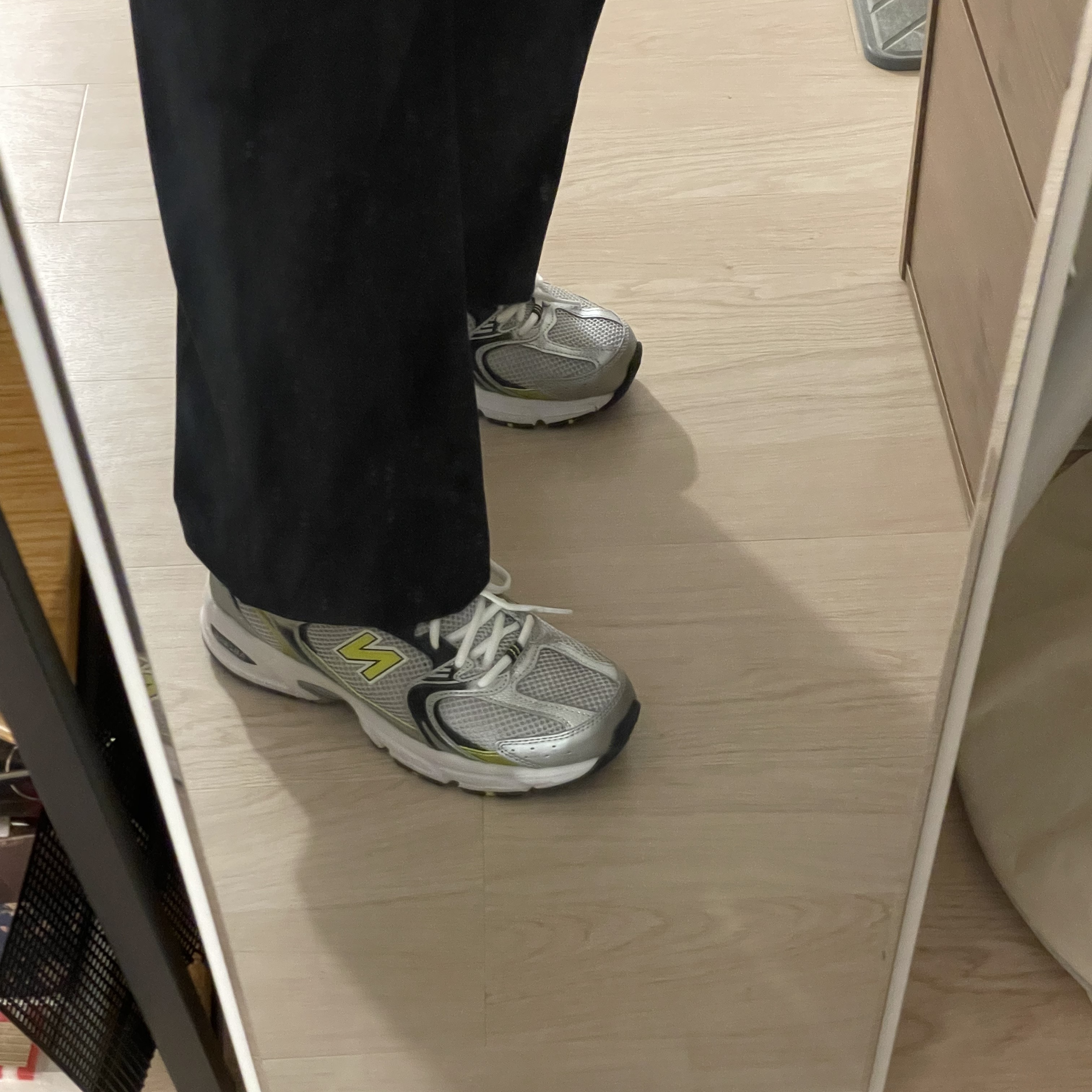New Balance 530 Silver 착용 스타일 - 2