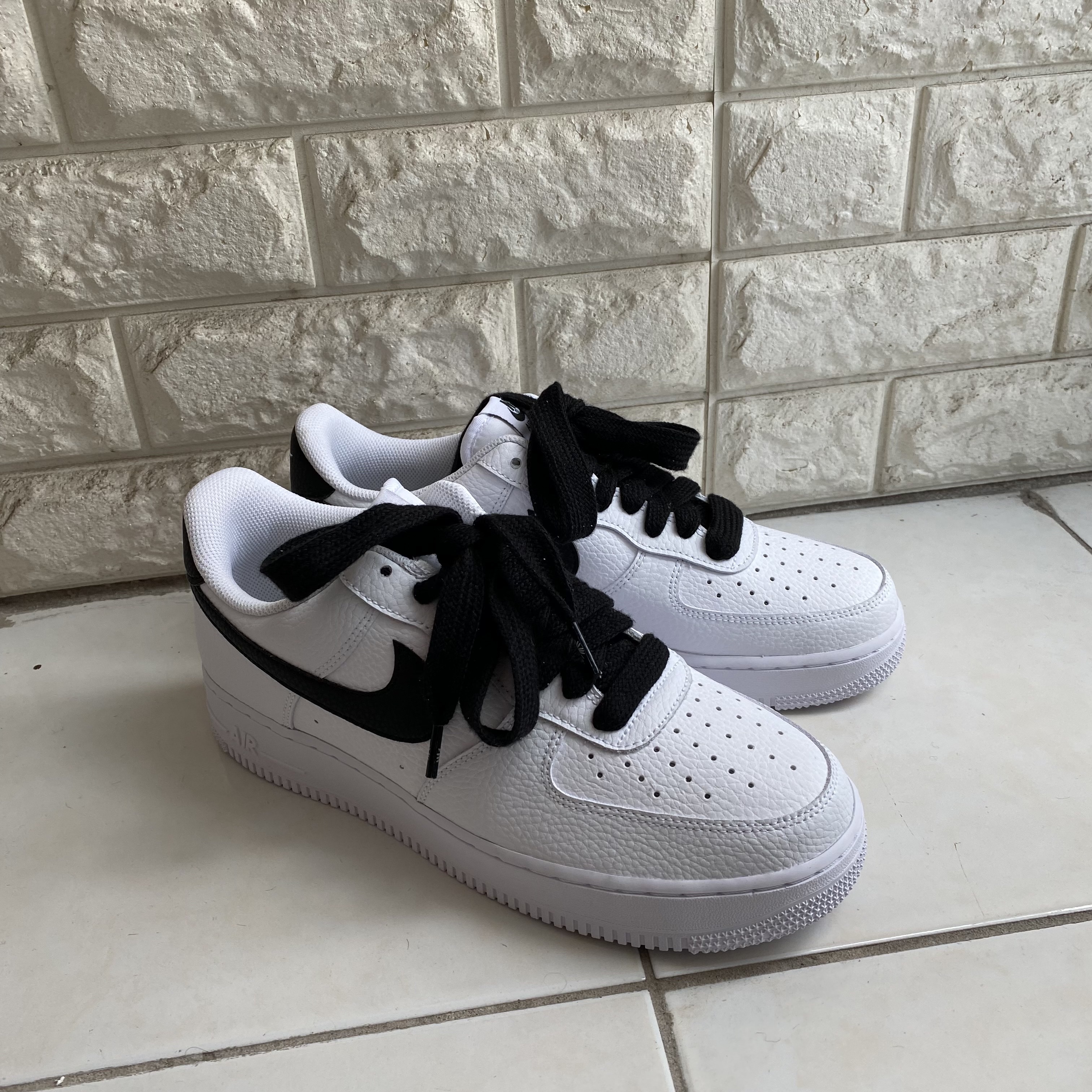 Nike Air Force 1 '07 White Black 착용 스타일 - 1