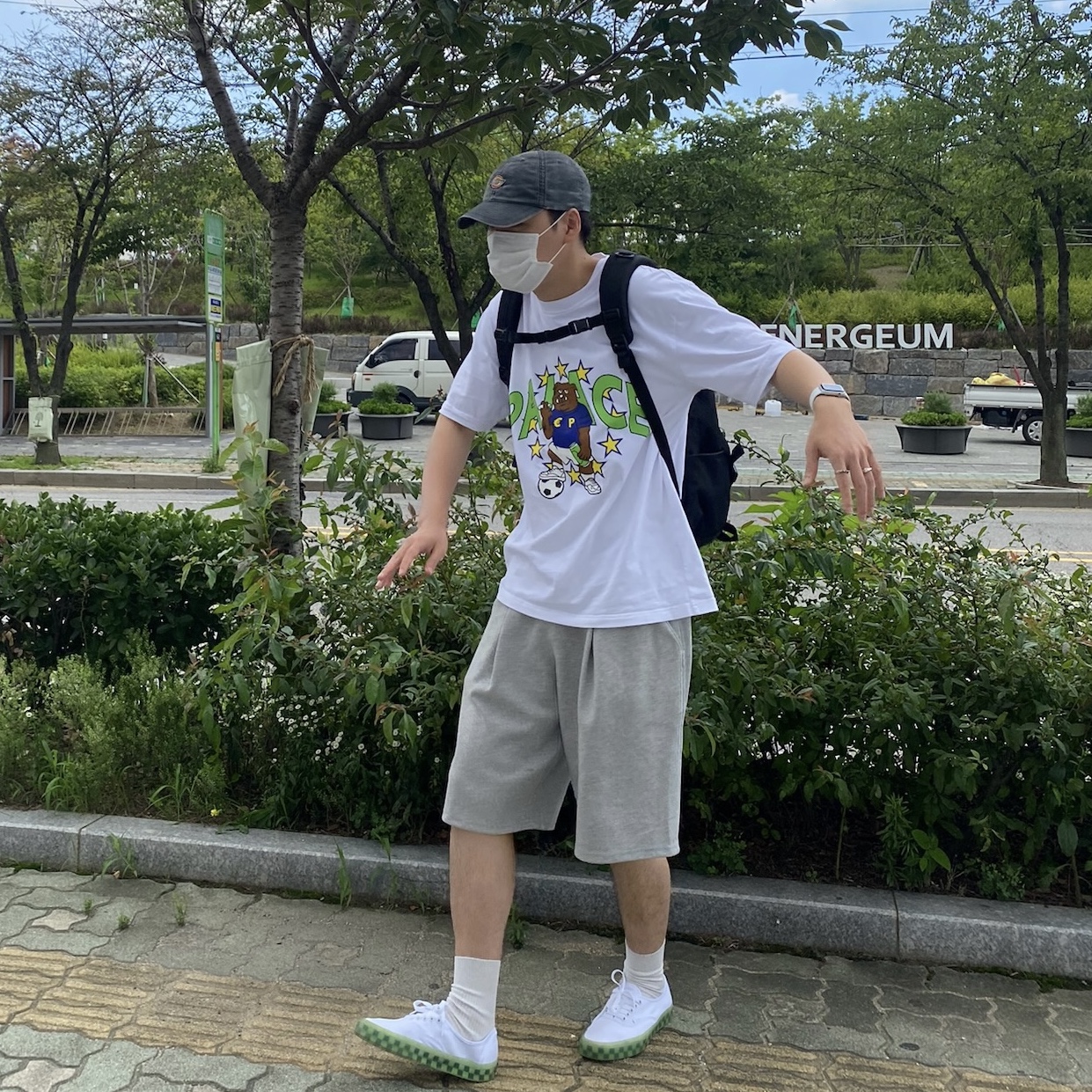 Palace Cordura Double Diamond Backpack Black - 21FW, Palace Euro T-shirt White - 21FW 착용 스타일