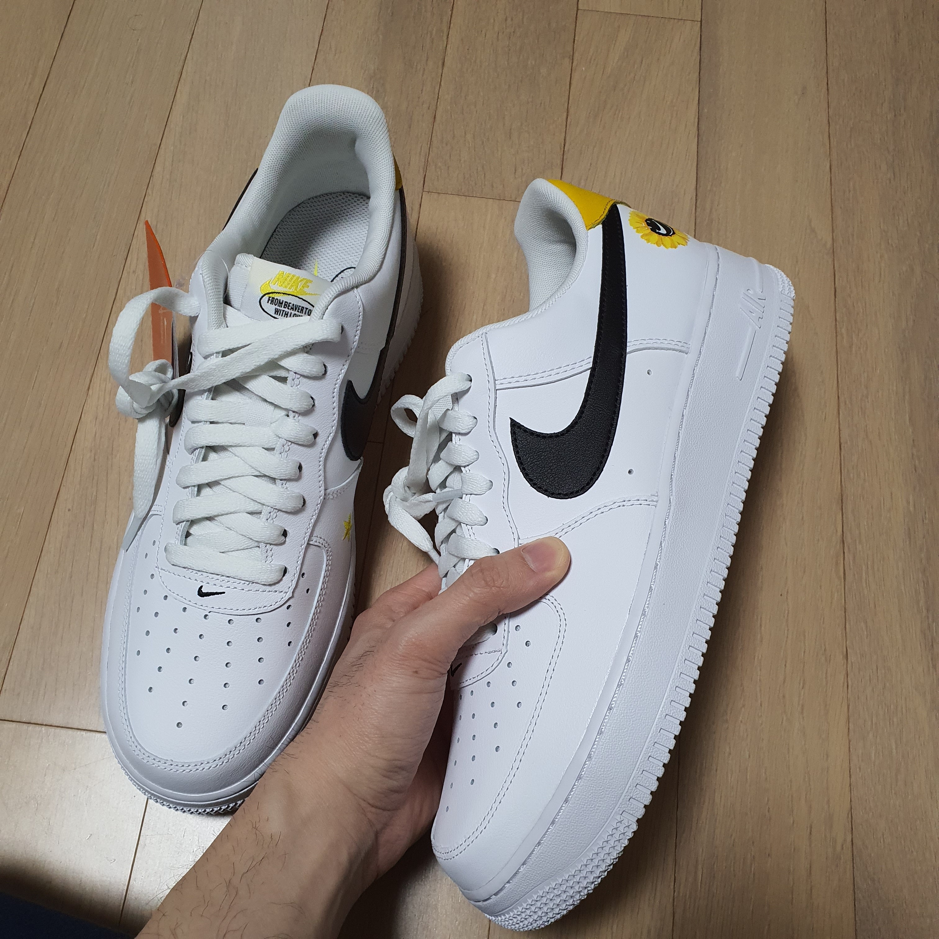 Nike Air Force 1 '07 LV8 2 Have a Nike Day 착용 스타일 - 1