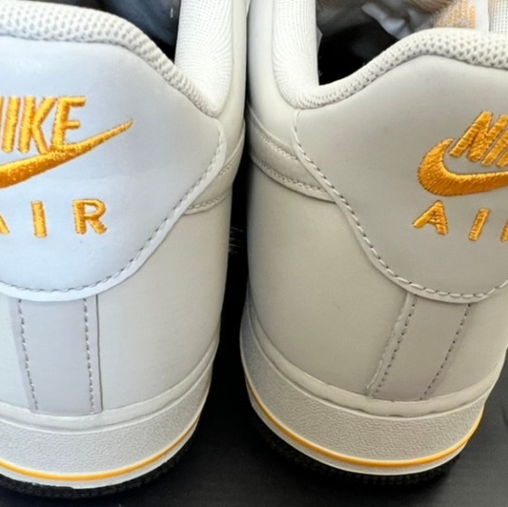 Nike Air Force 1 Low 3M Light Bone 착용 스타일 - 4