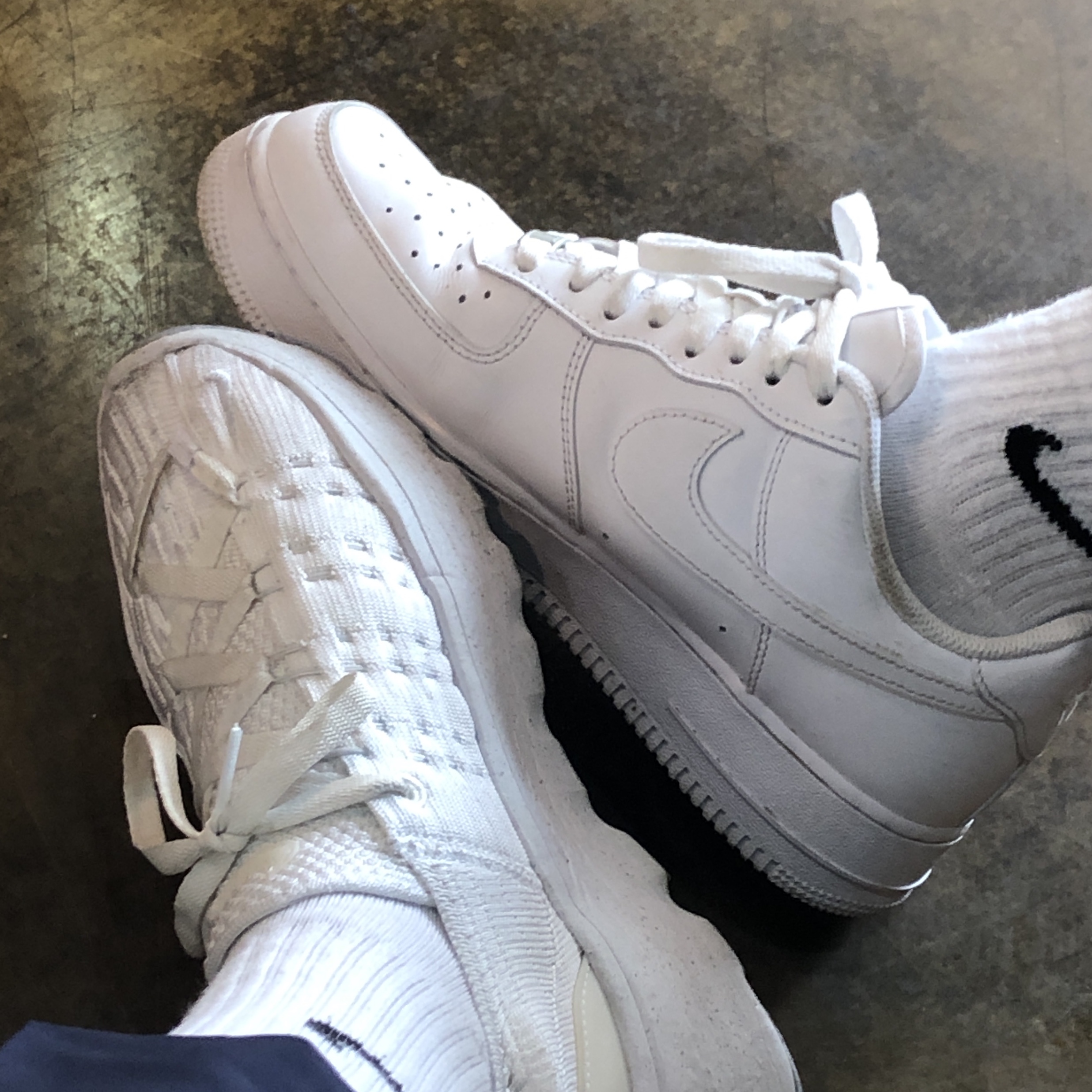 Nike Air Force 1 '07 Low White, Nike Space Hippie 04 Sail 착용 스타일