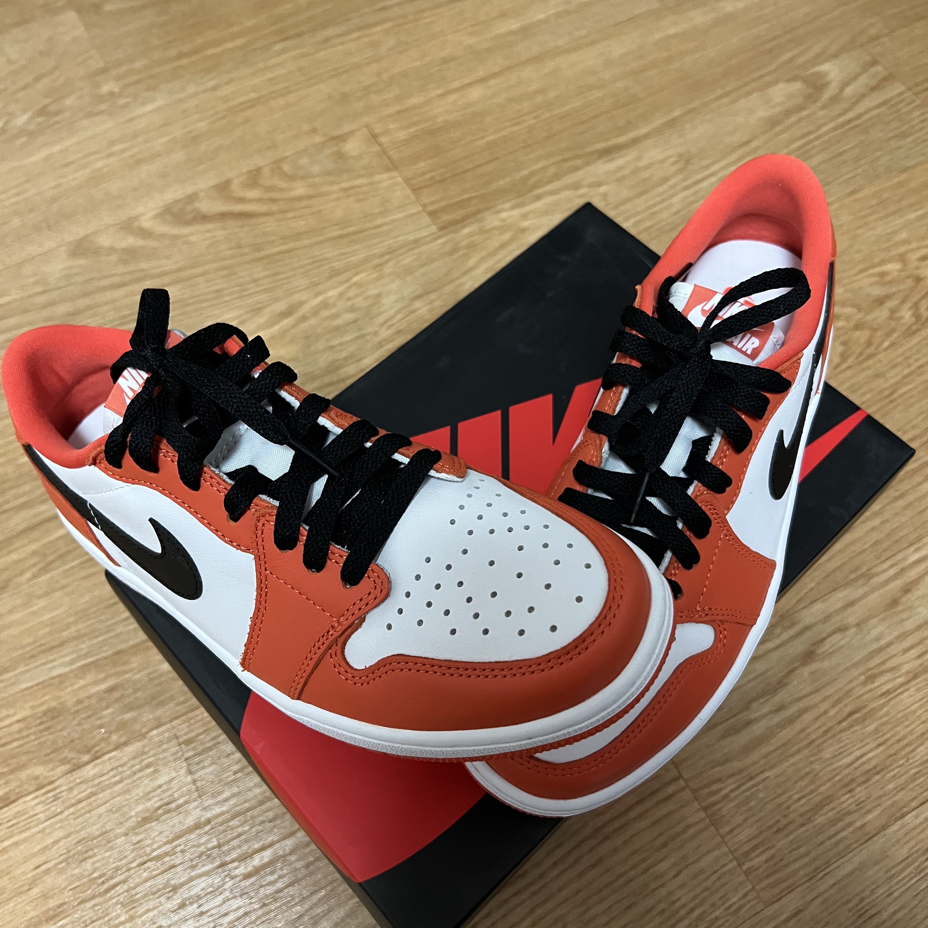 Jordan 1 Low OG Starfish 착용 스타일