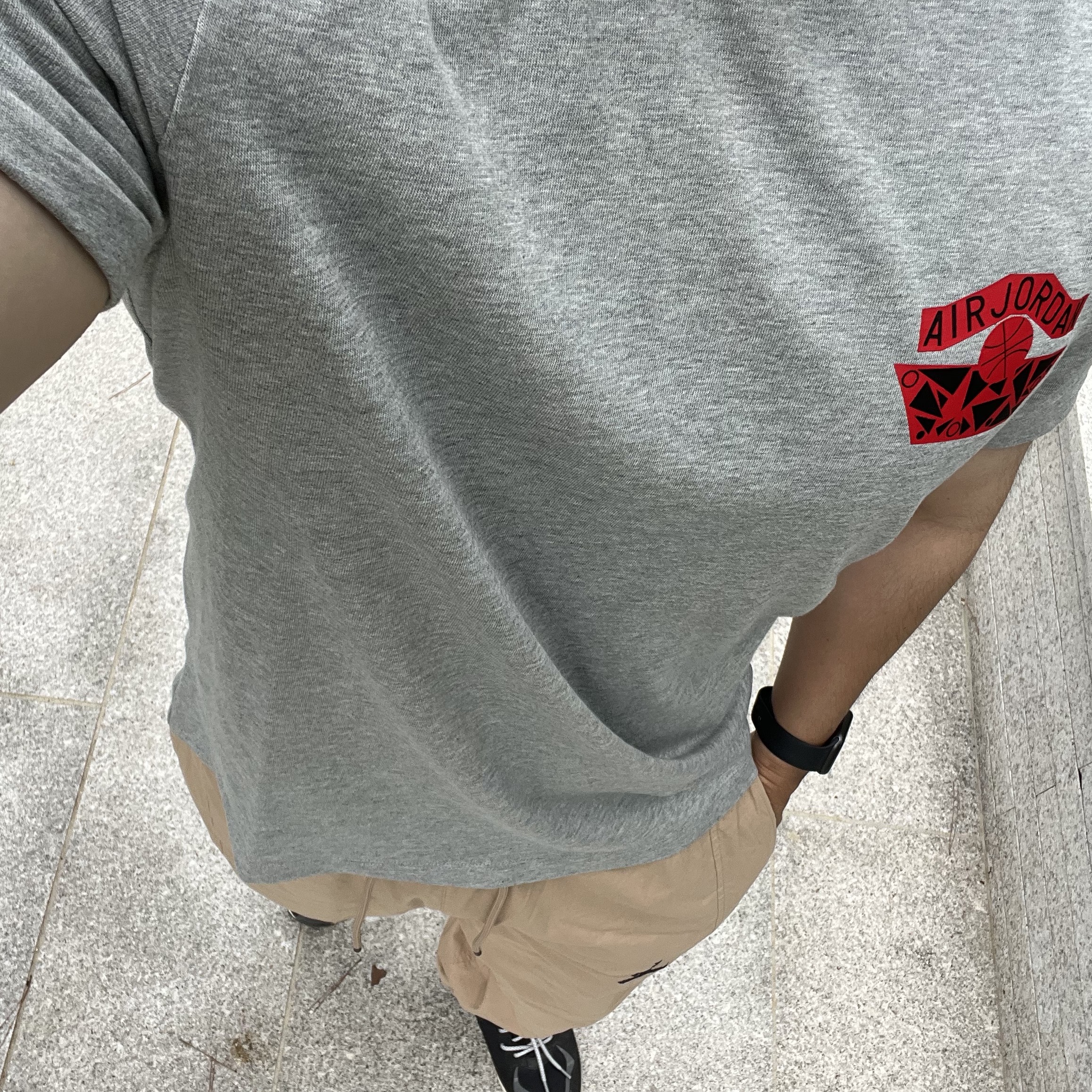 (W) Jordan x Nina Chanel Abney SRT T-Shirt Grey - Asia, Nike x Fear of God Air Skylon 2 Black Sail 착용 스타일 - 1