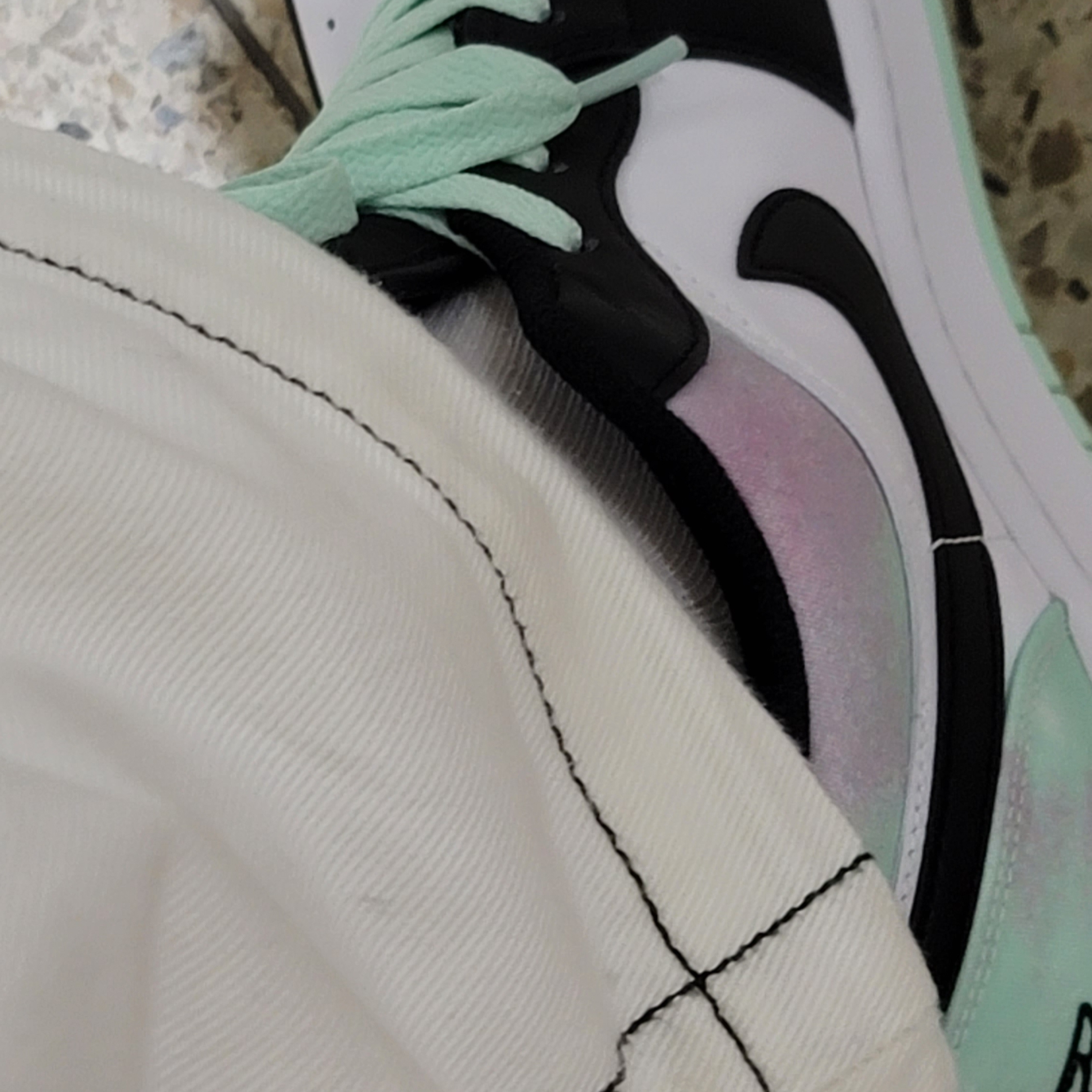 Jordan 1 Low SE White Black Tie-Dye 착용 스타일 - 1