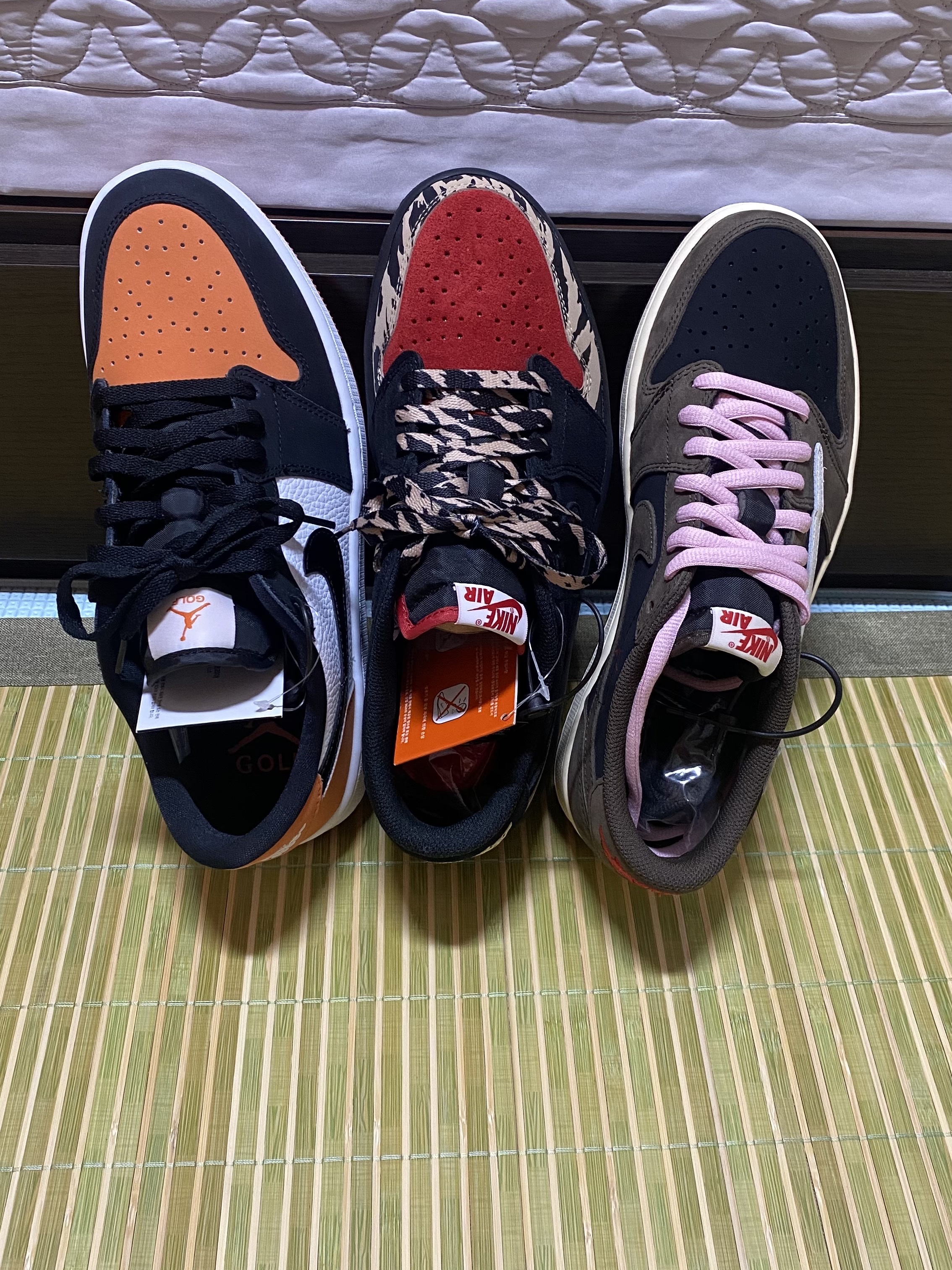 Jordan 1 x Travis Scott Retro Low OG SP Mocha, Jordan 1 Low Golf Starfish 착용 스타일 - 1