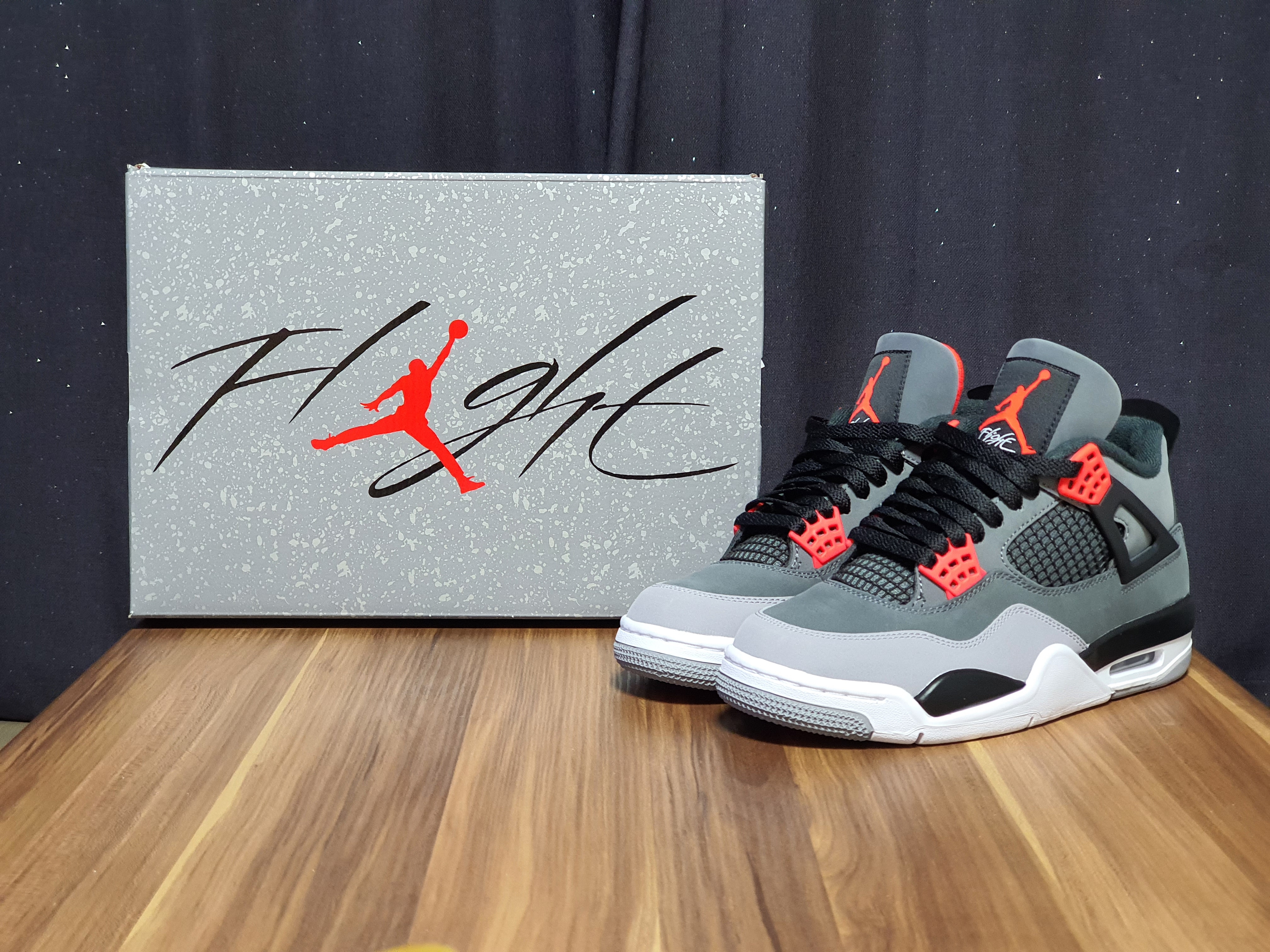 Jordan 4 Retro Infrared 착용 스타일 - 1