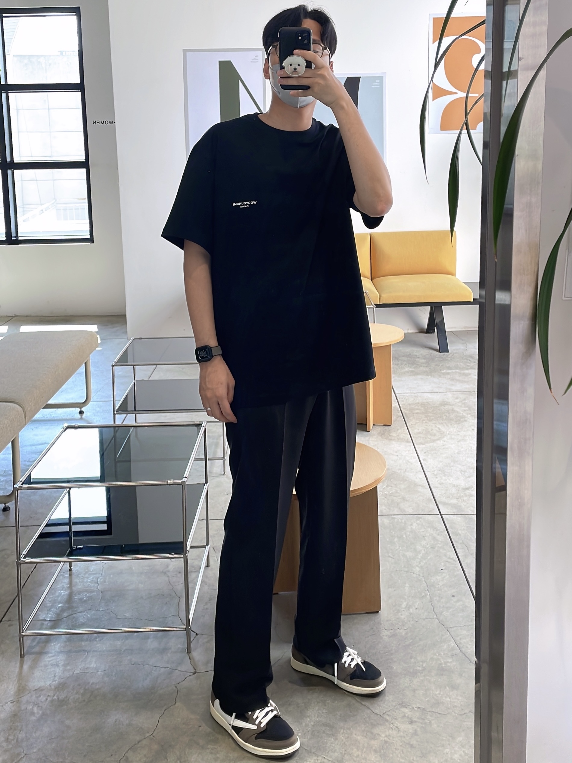 Jordan 1 x Travis Scott Retro Low OG SP Mocha, Wooyoungmi Square Label T-Shirt Black - 22FW 착용 스타일