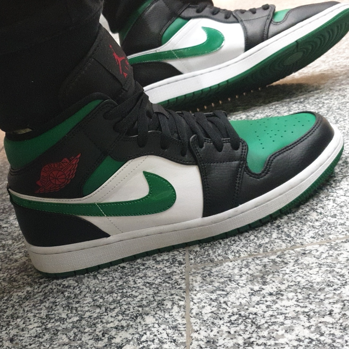 (GS) Jordan 1 Mid Black Pine Green 착용 스타일