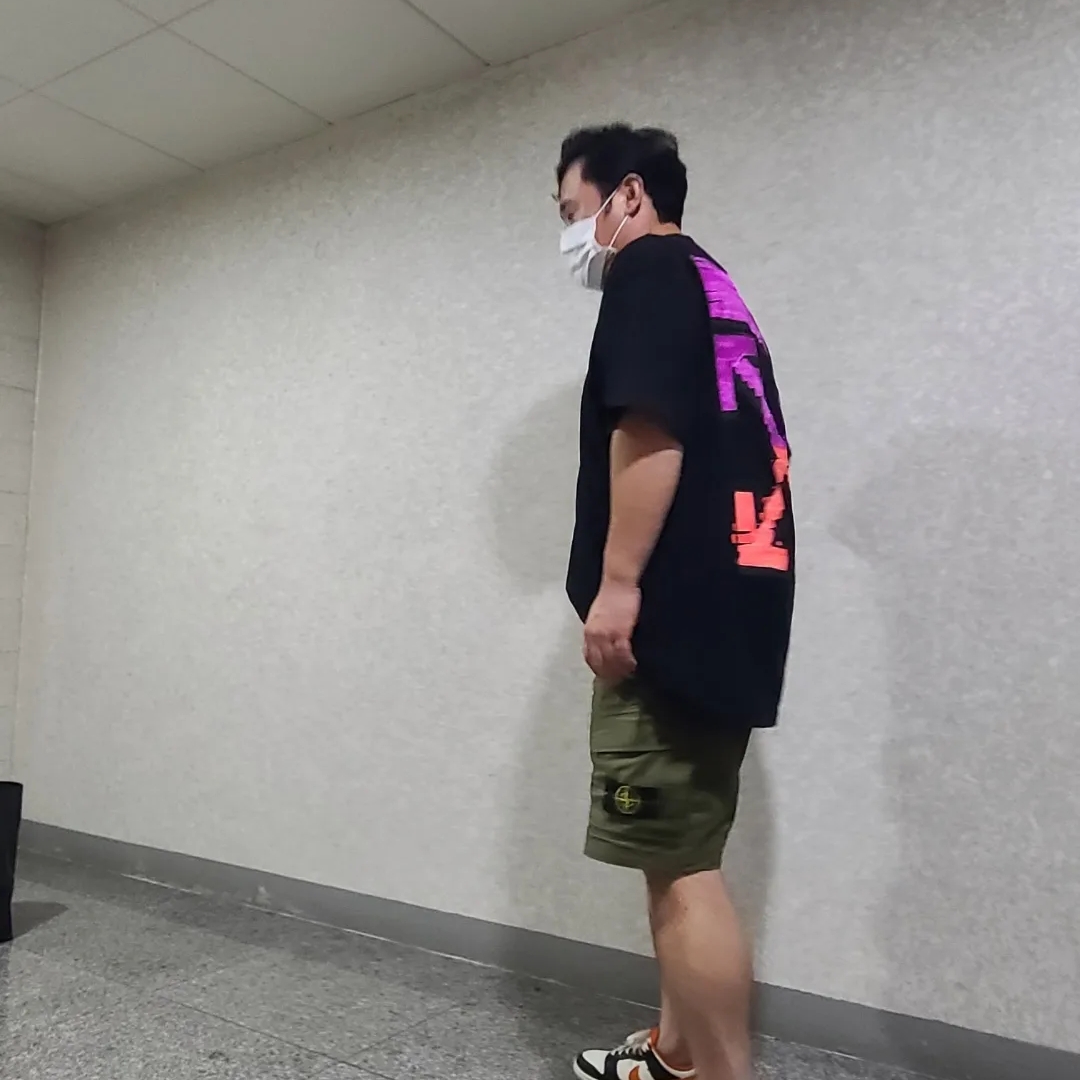 Off-White Degrade Arrow Slim S/S T-Shirt Black Multicolor, Nike Dunk Low Retro PRM Halloween 착용 스타일 - 2